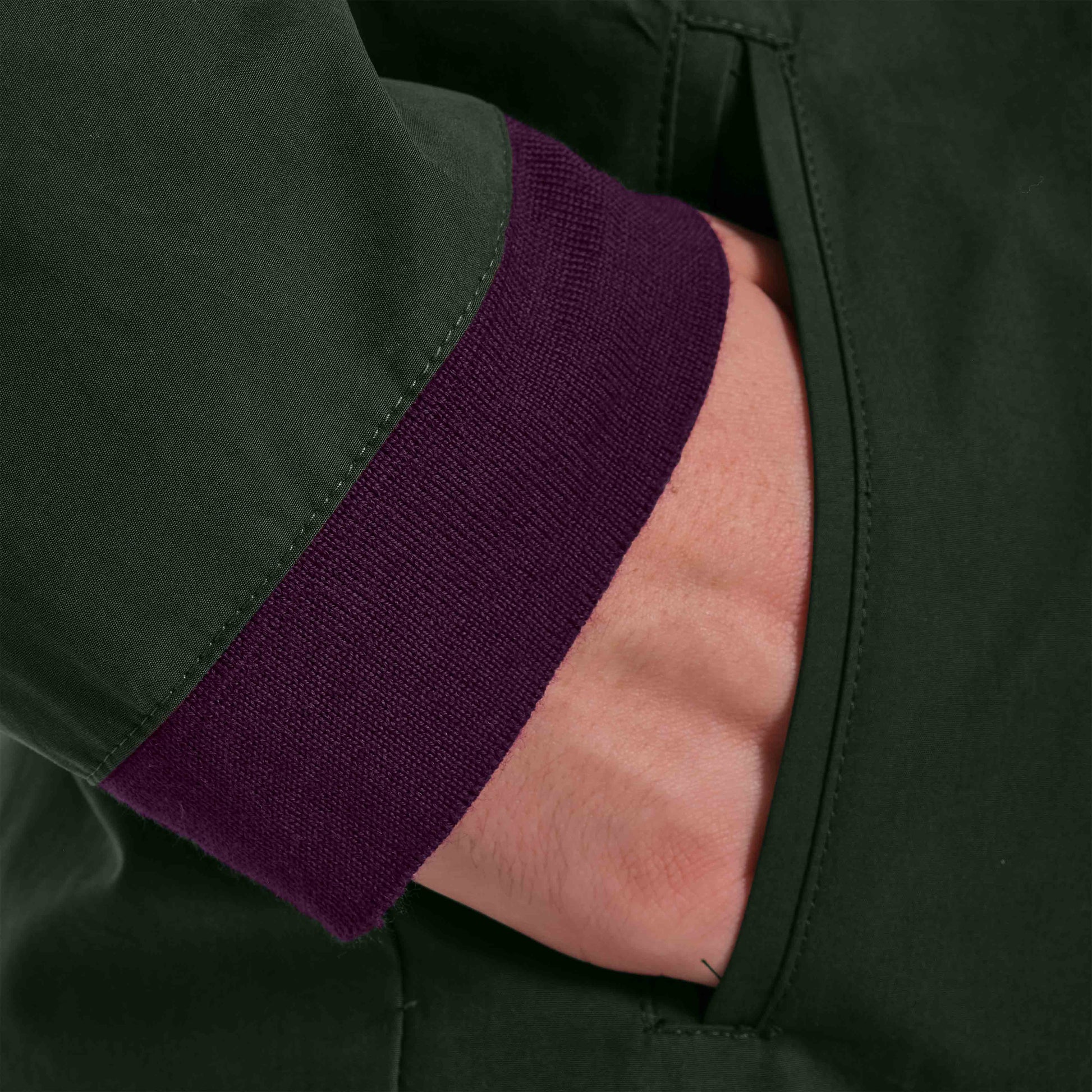 OMEN Strickjacke Bond Athena am model