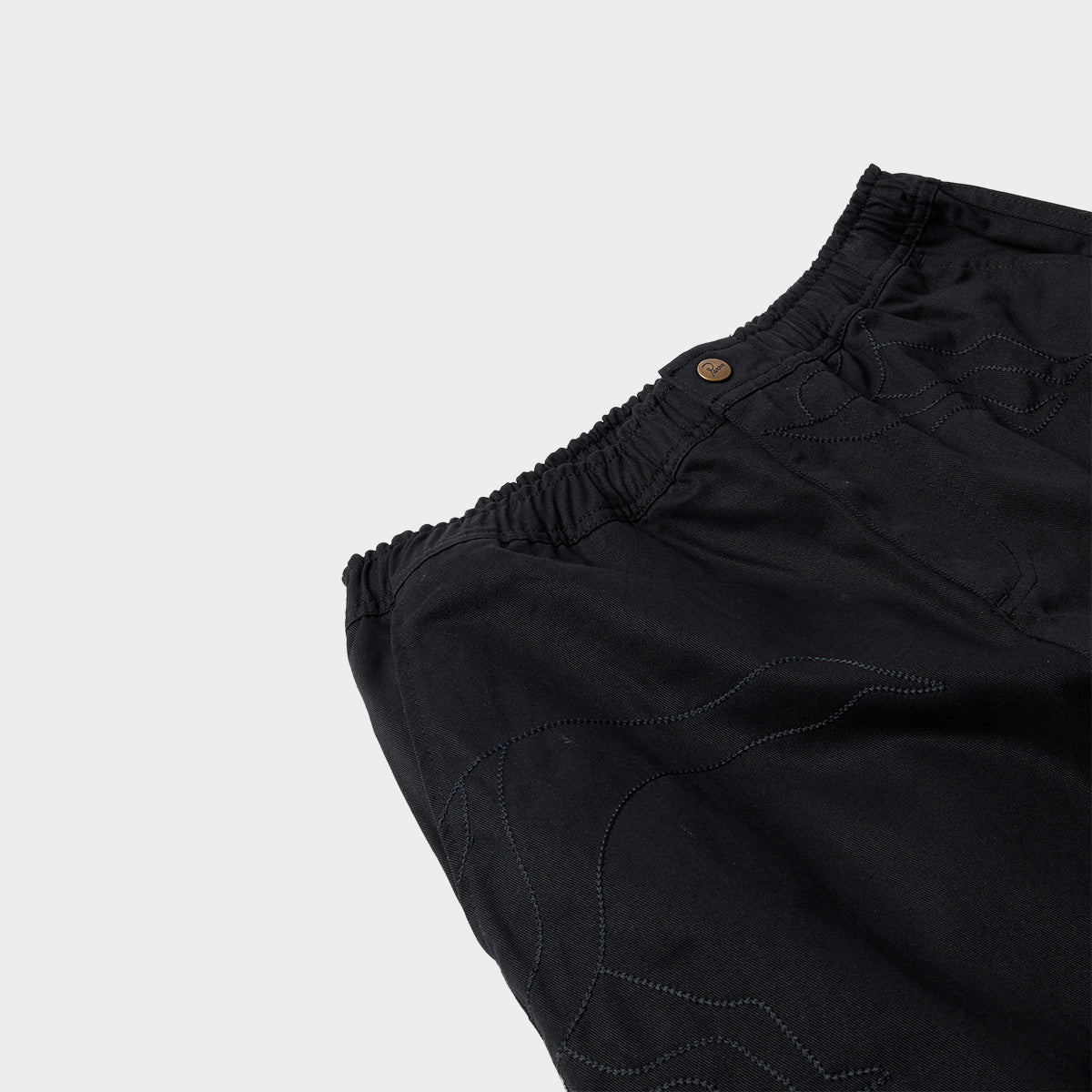 by Parra Stitched Up Duck Pants in Farbe black