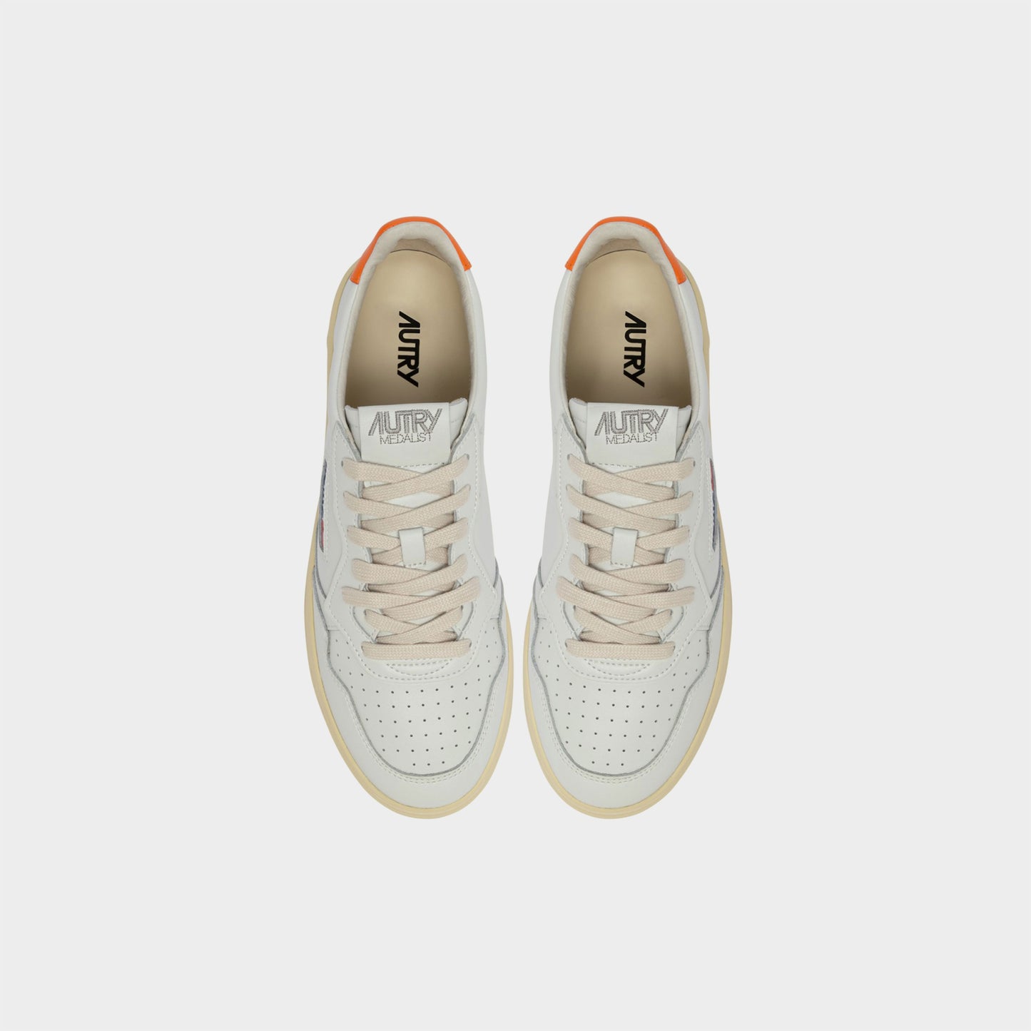 Autry Medalist Low W LL26 in Farbe parsimmon_orange