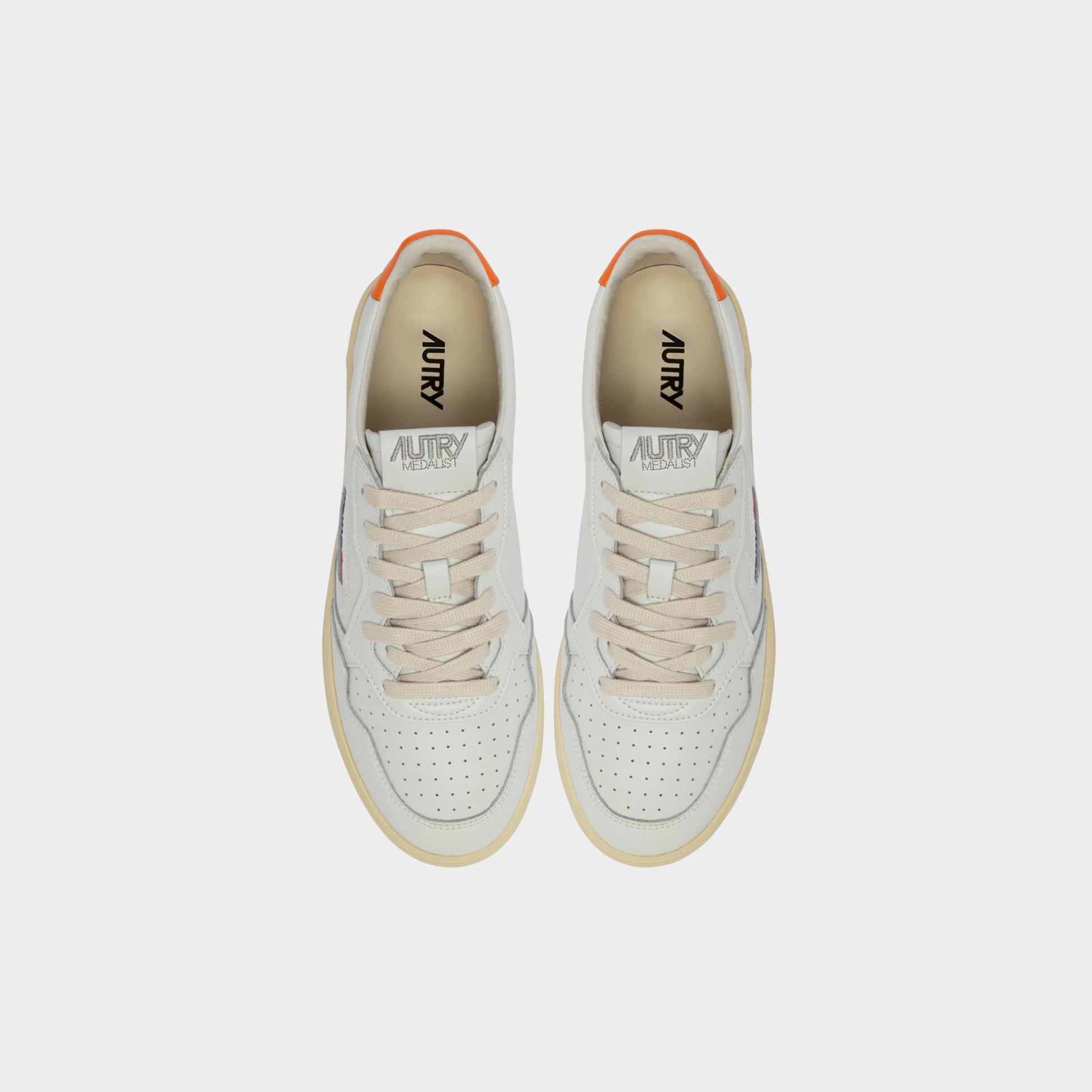 Autry Medalist Low W LL26 in Farbe parsimmon_orange