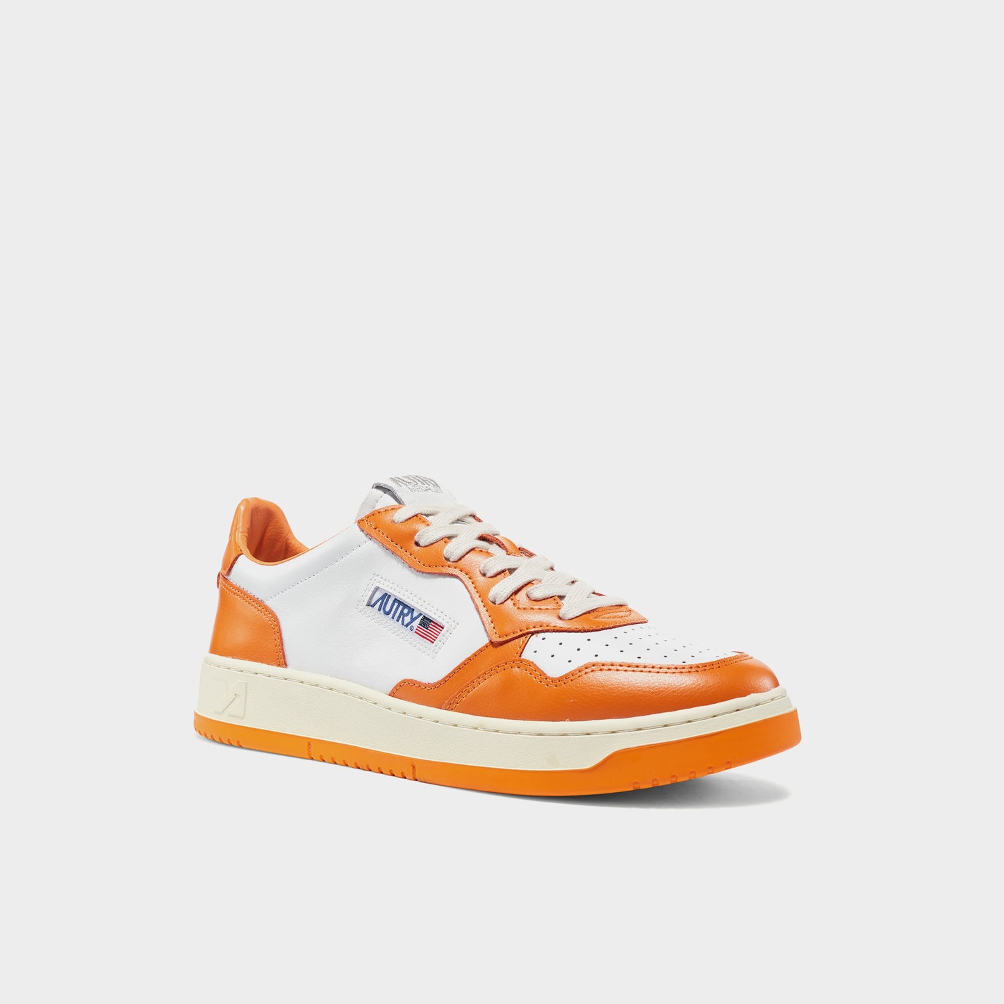 Autry Medalist Low M WB06 in Farbe orange_white