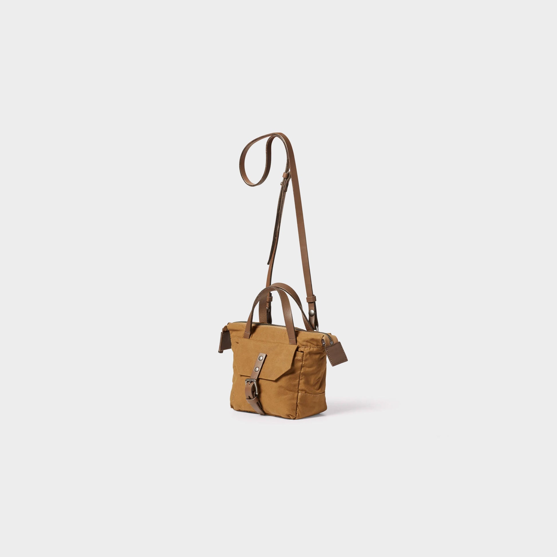Ally Capellino Squat 2.0 Waxed Cotton Mini Crossbody Bag in Farbe chert 