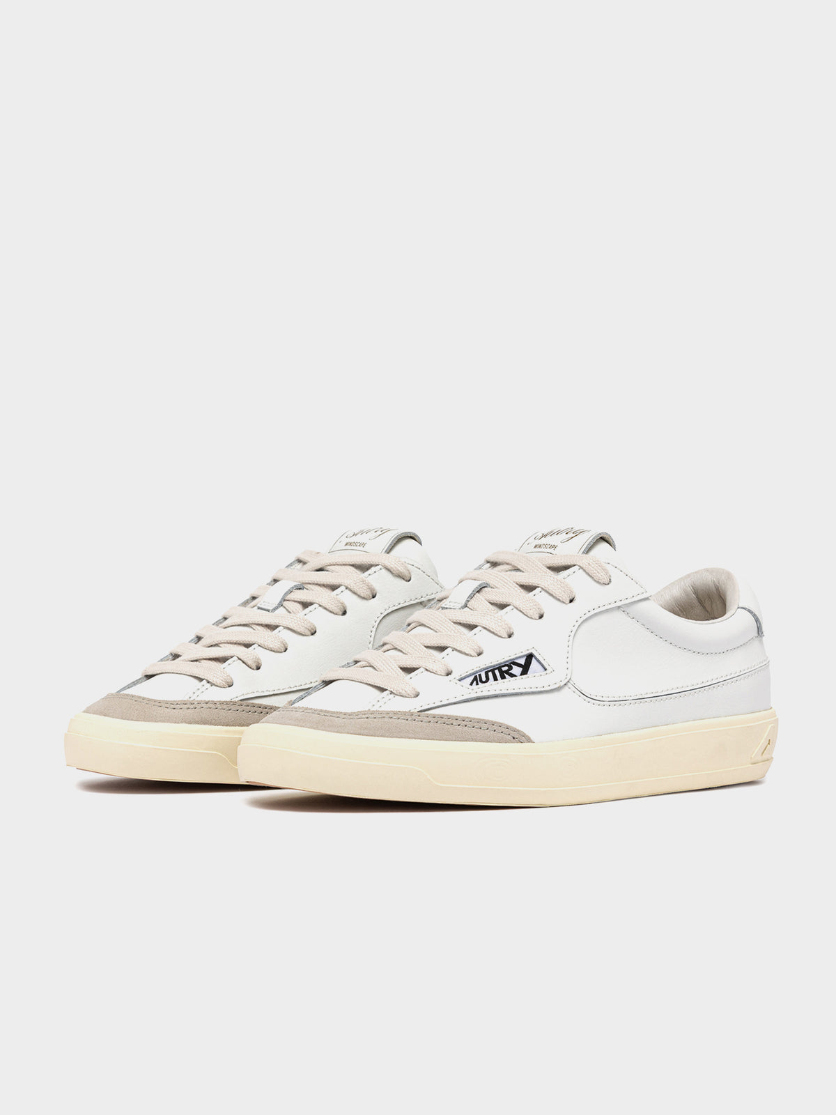 Autry Windscape Low M UK01 in Farbe white