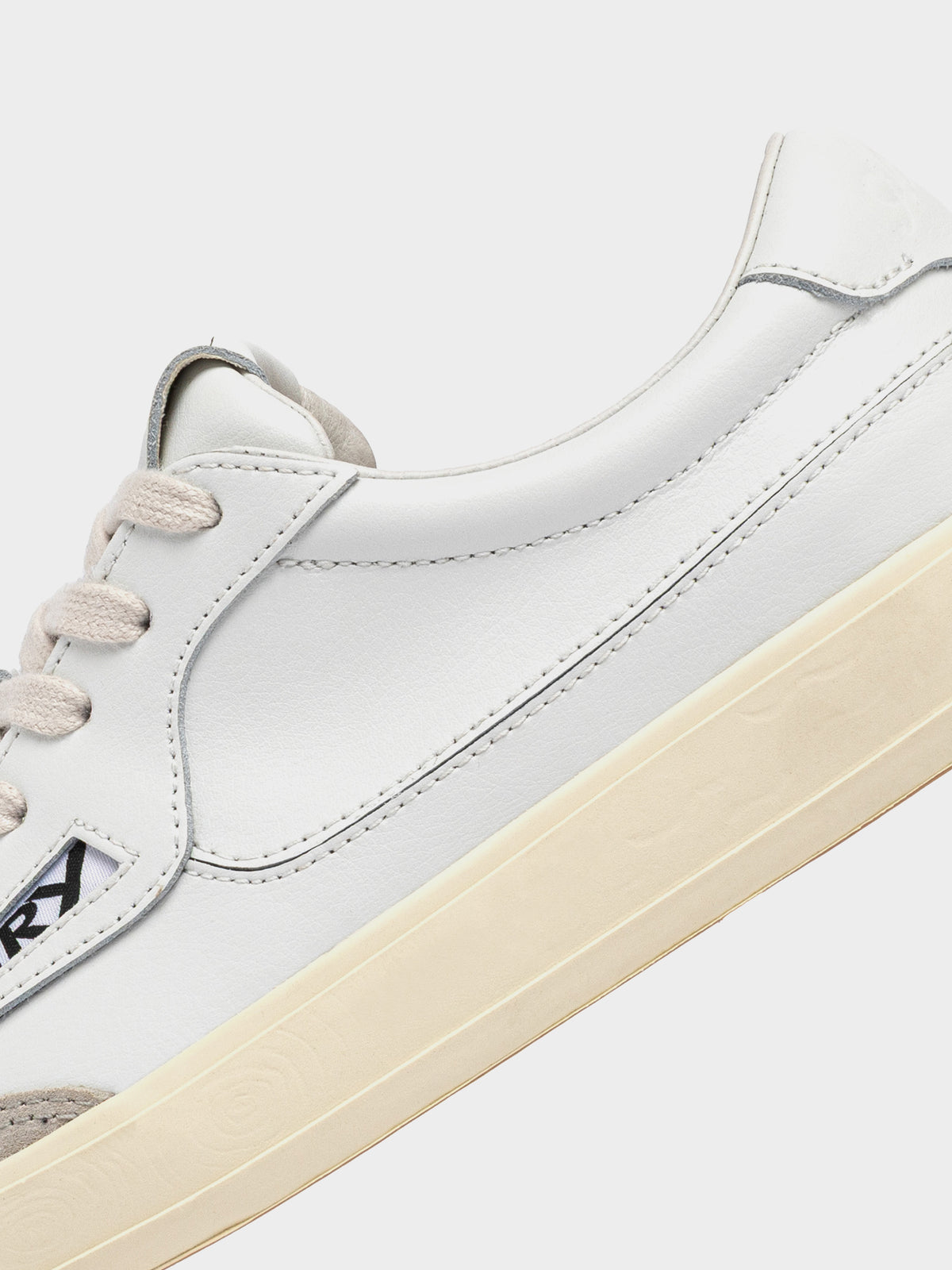 Autry Windscape Low M UK01 in Farbe white