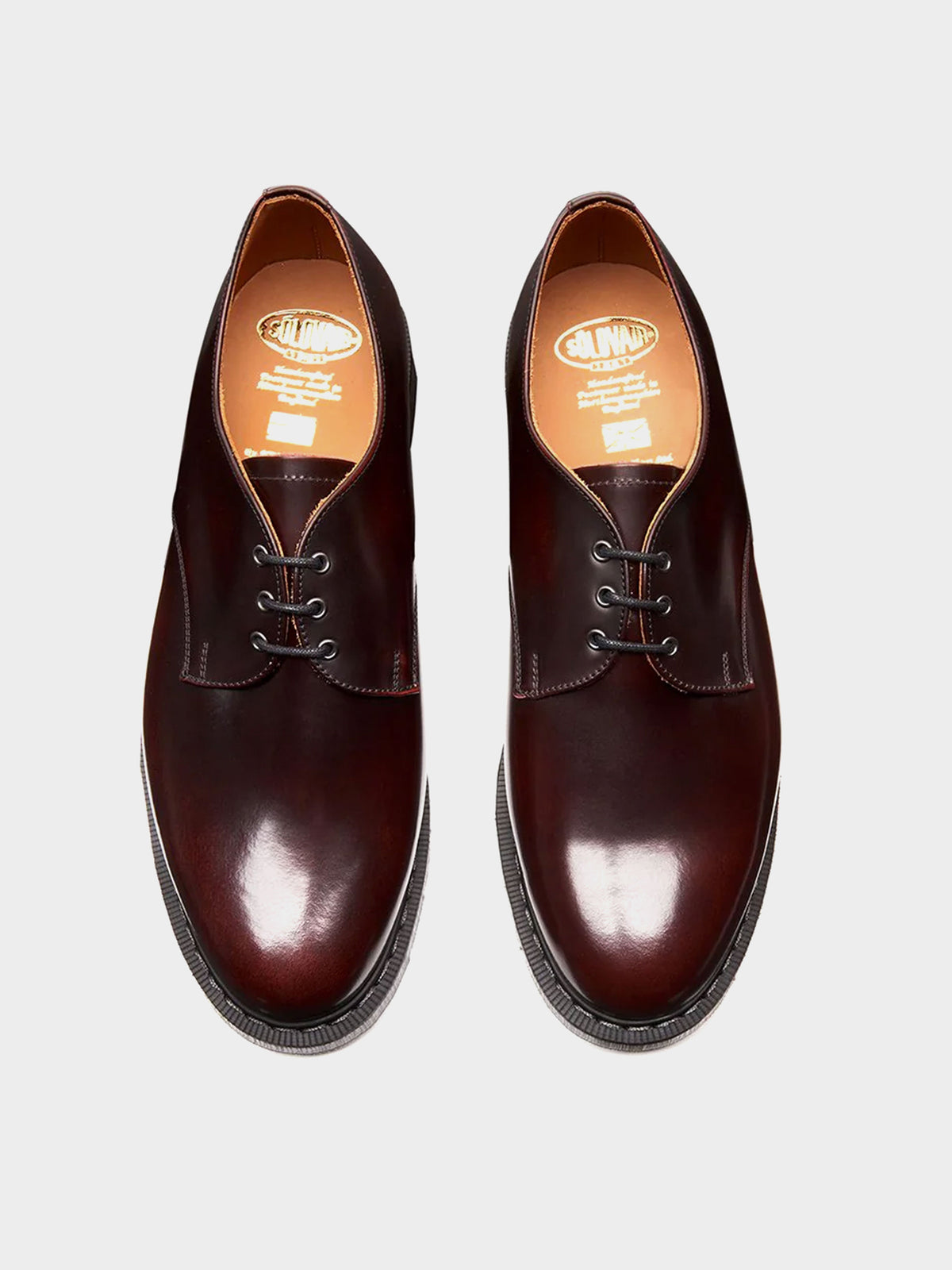 Solovair Hi-Shine 3 Eye Gibson in Farbe burgundy