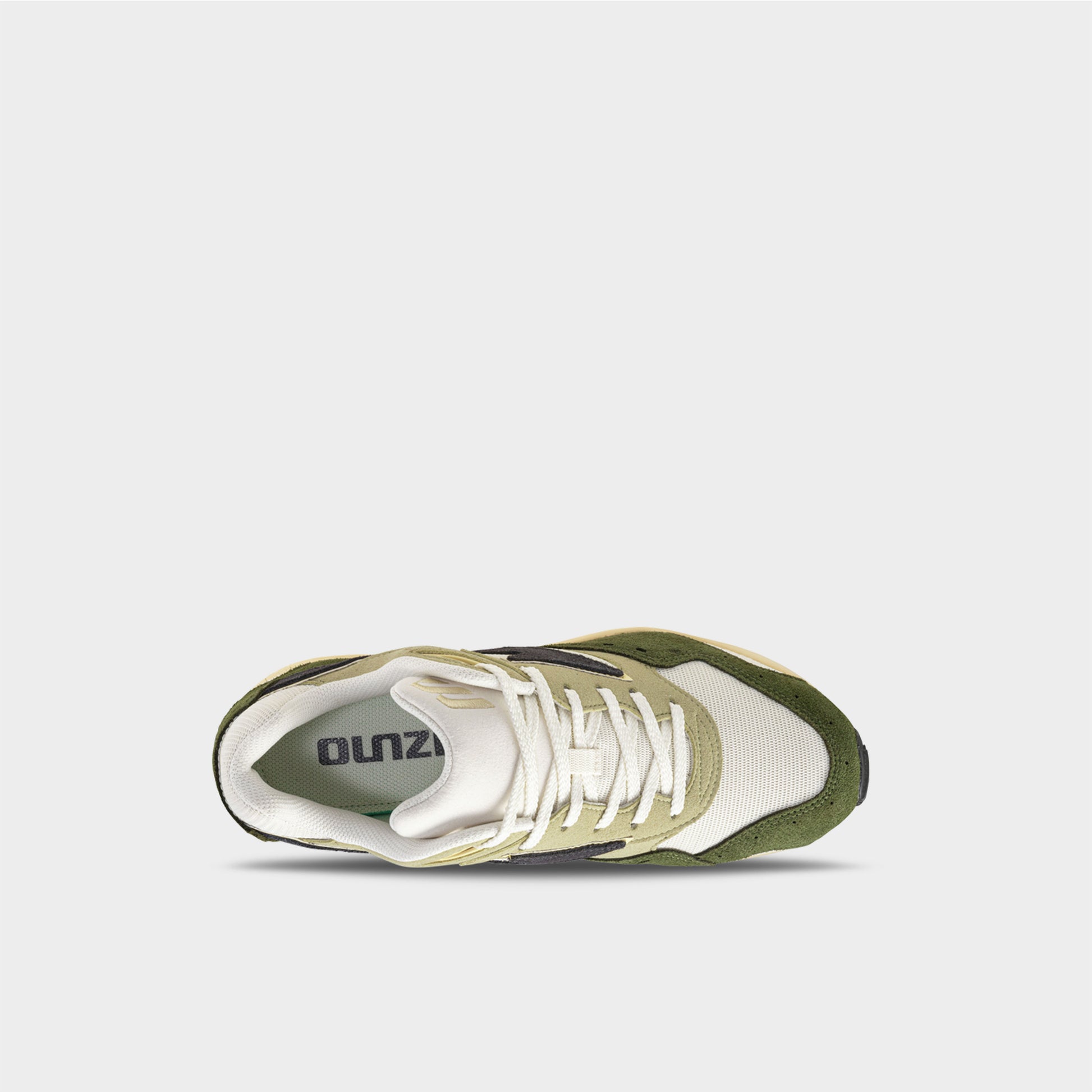 Mizuno Contender in Farbe pristine_black_sand