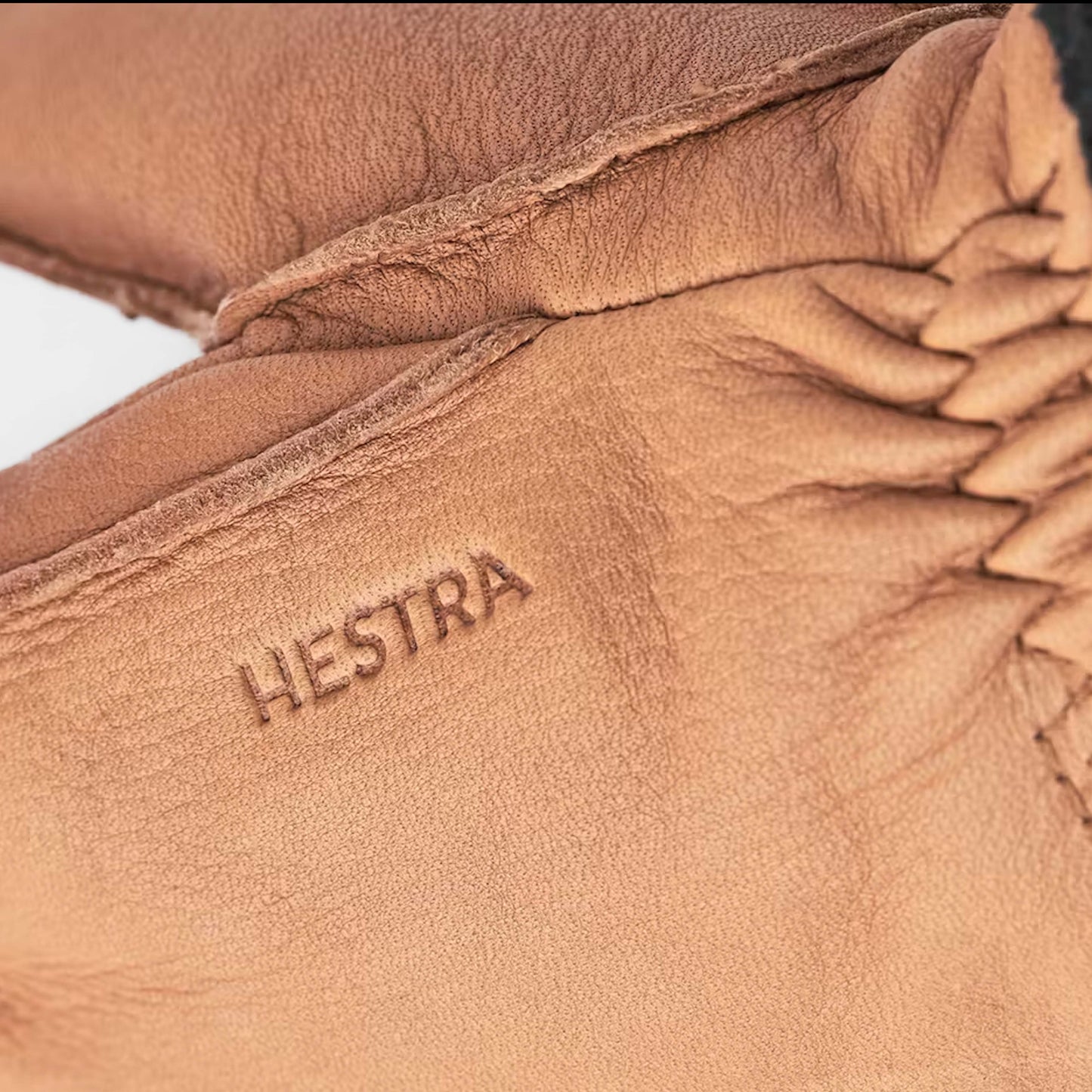 Hestra Deerskin Primaloft Rib in Farbe cork