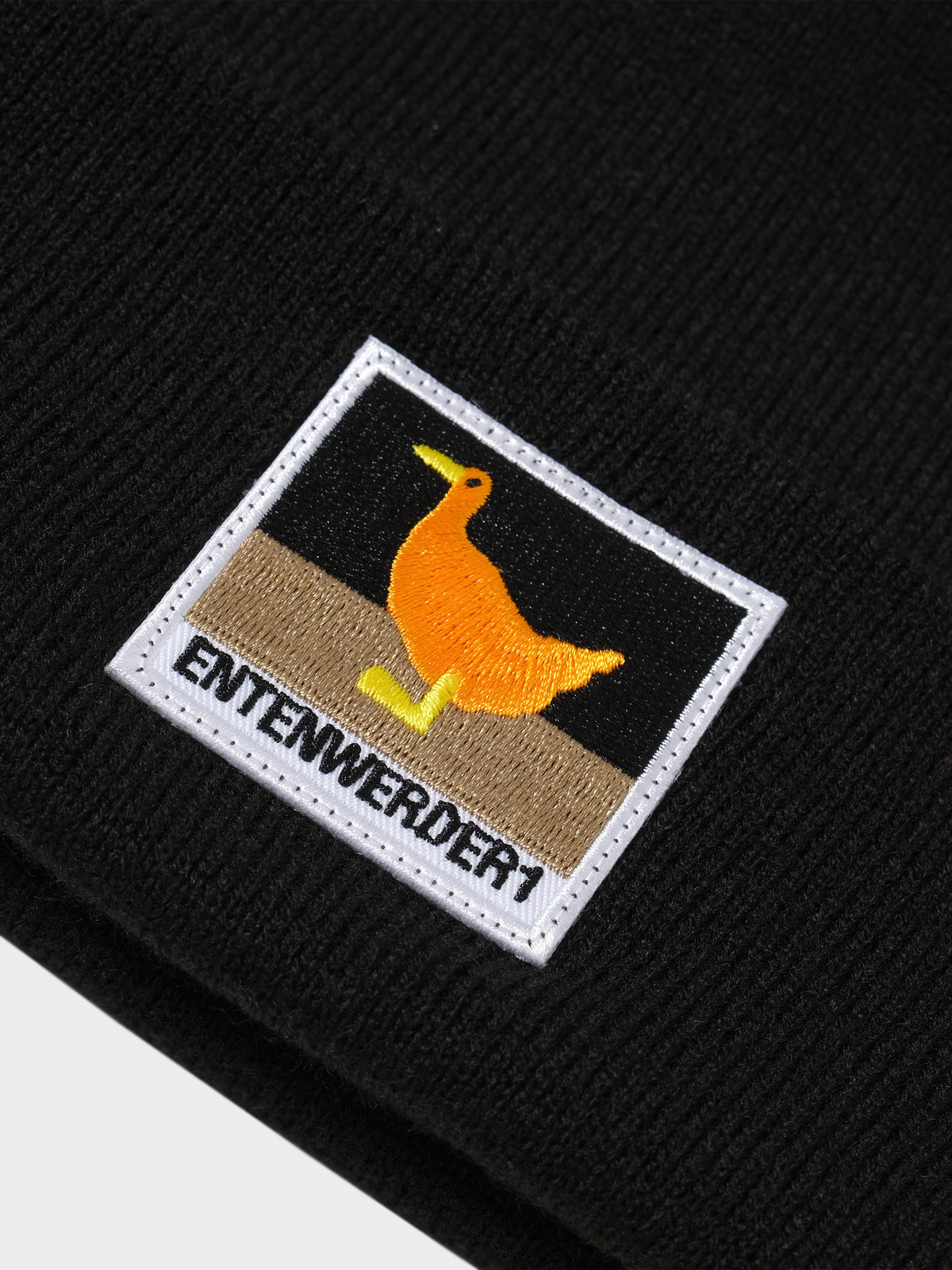 Entenwerder 1 Beanie Entenwerder - Black Patch in Farbe black