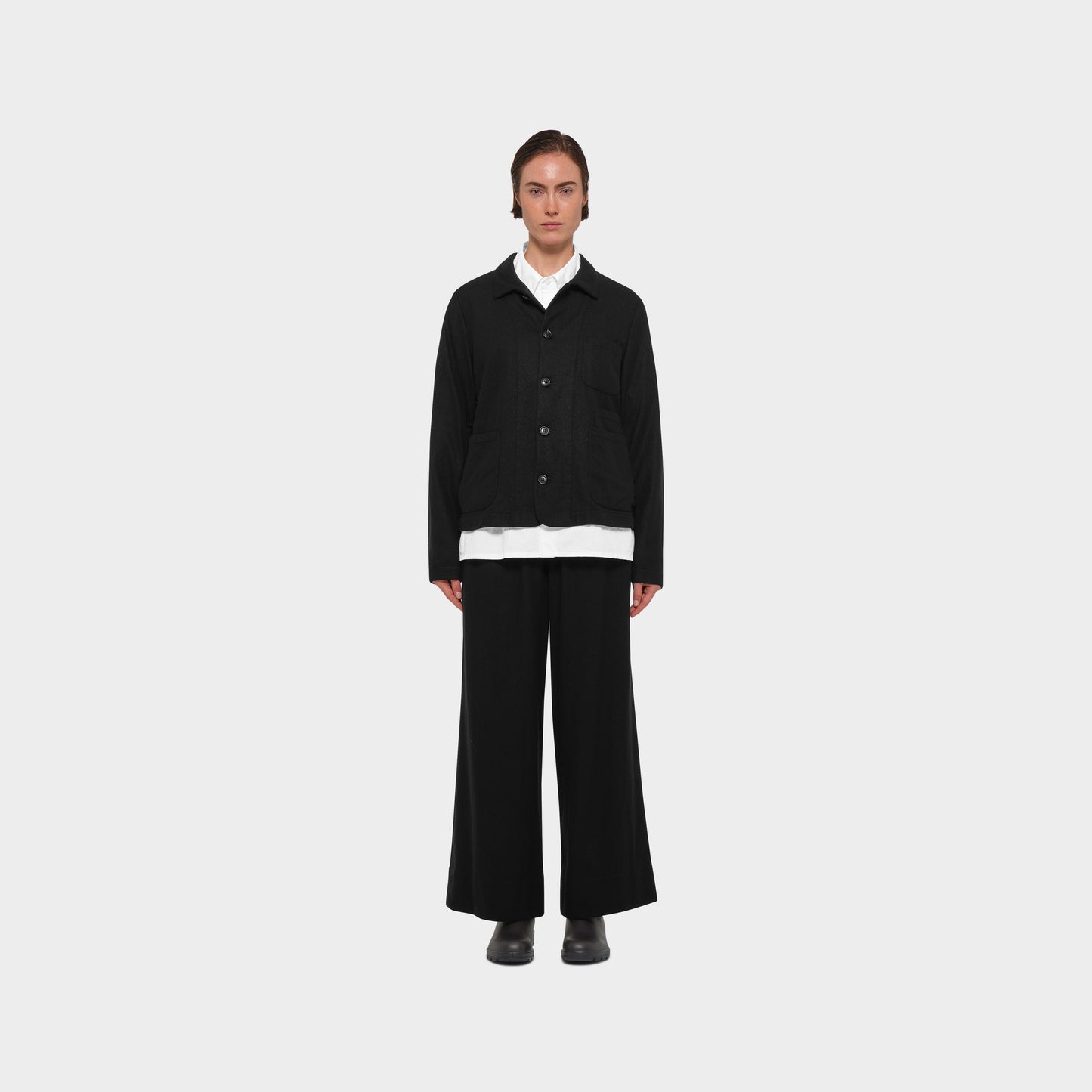 OMEN Sakko Saphir Sommerloden am model