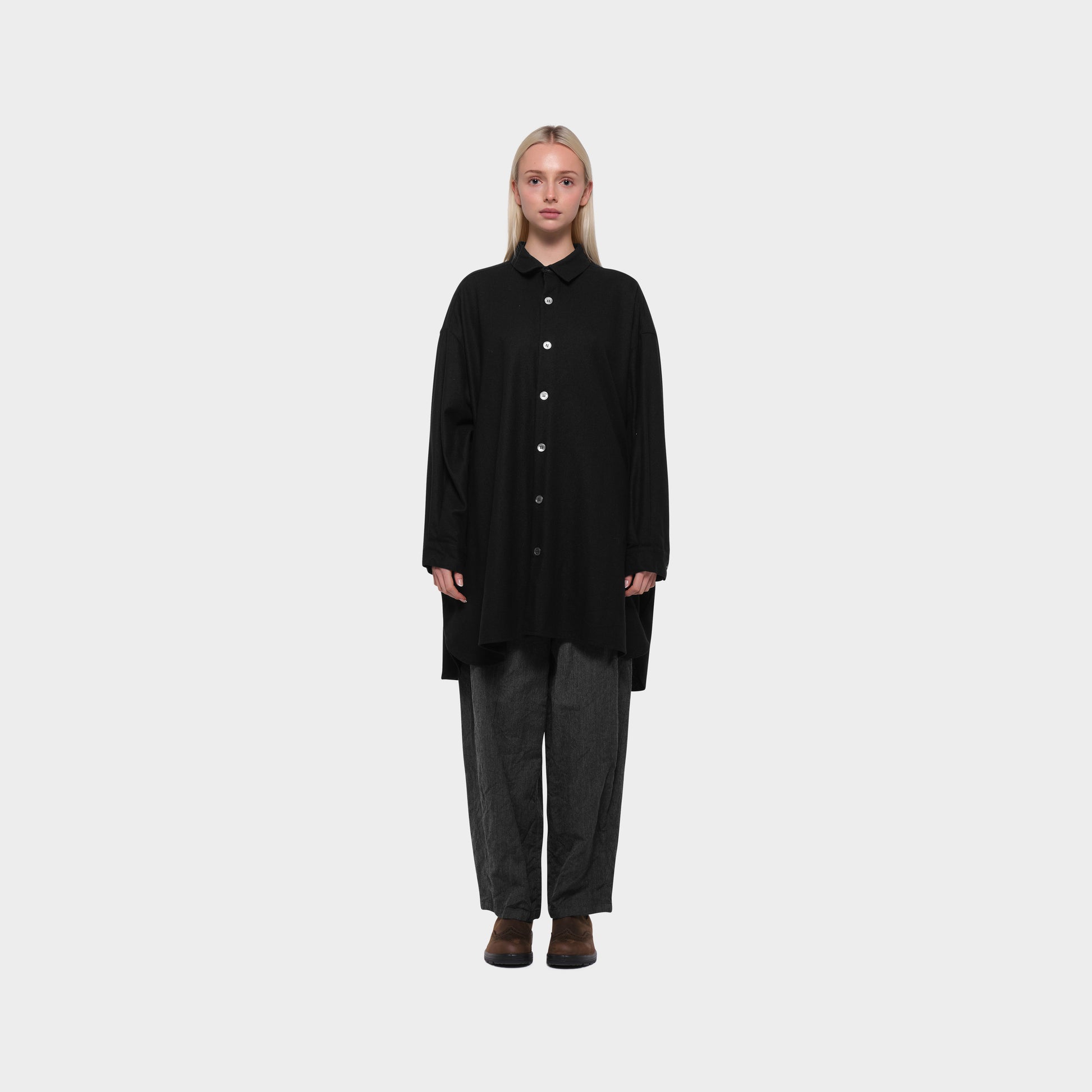 OMEN Oberteil Palma Kurz Sommerloden am model