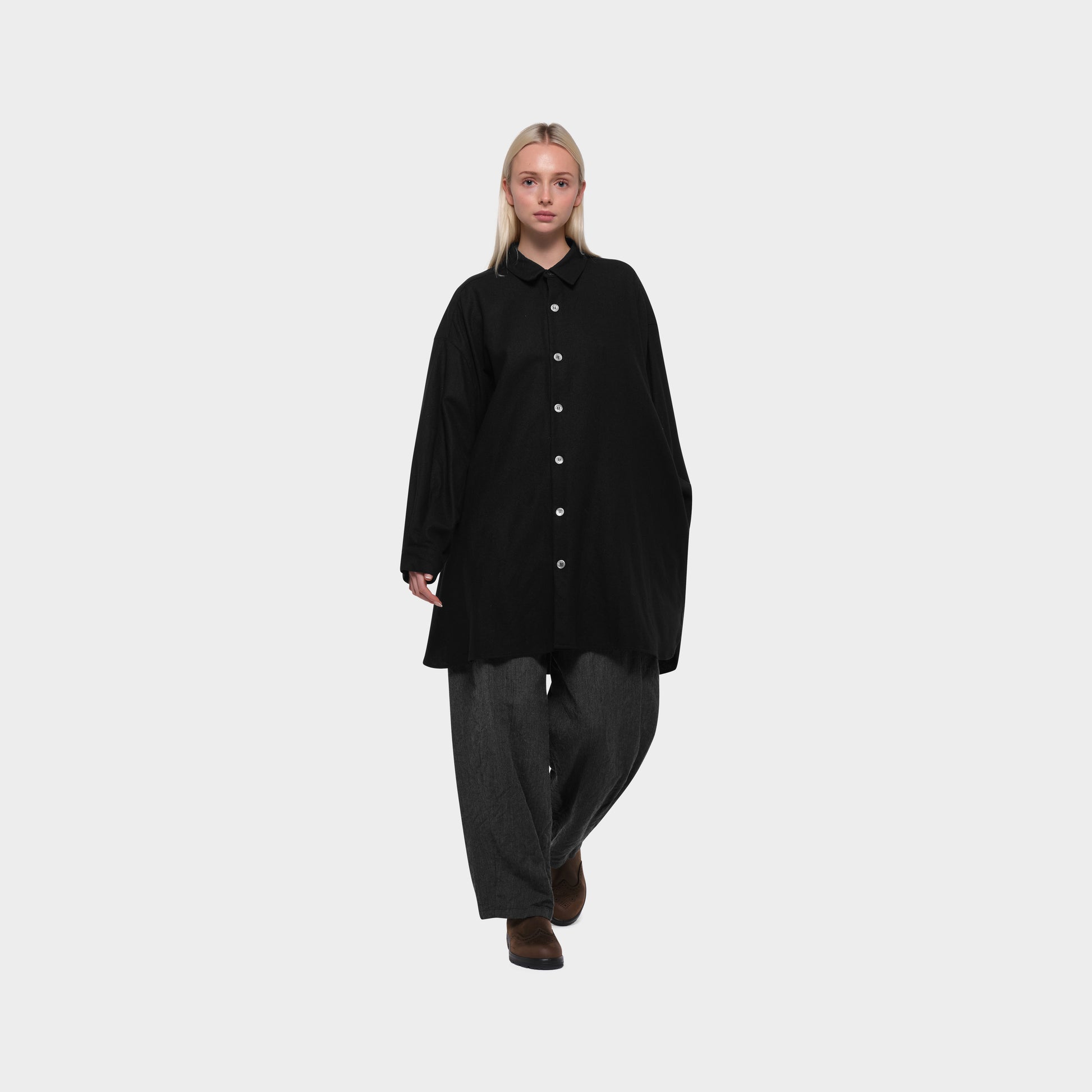 OMEN Oberteil Palma Kurz Sommerloden am model