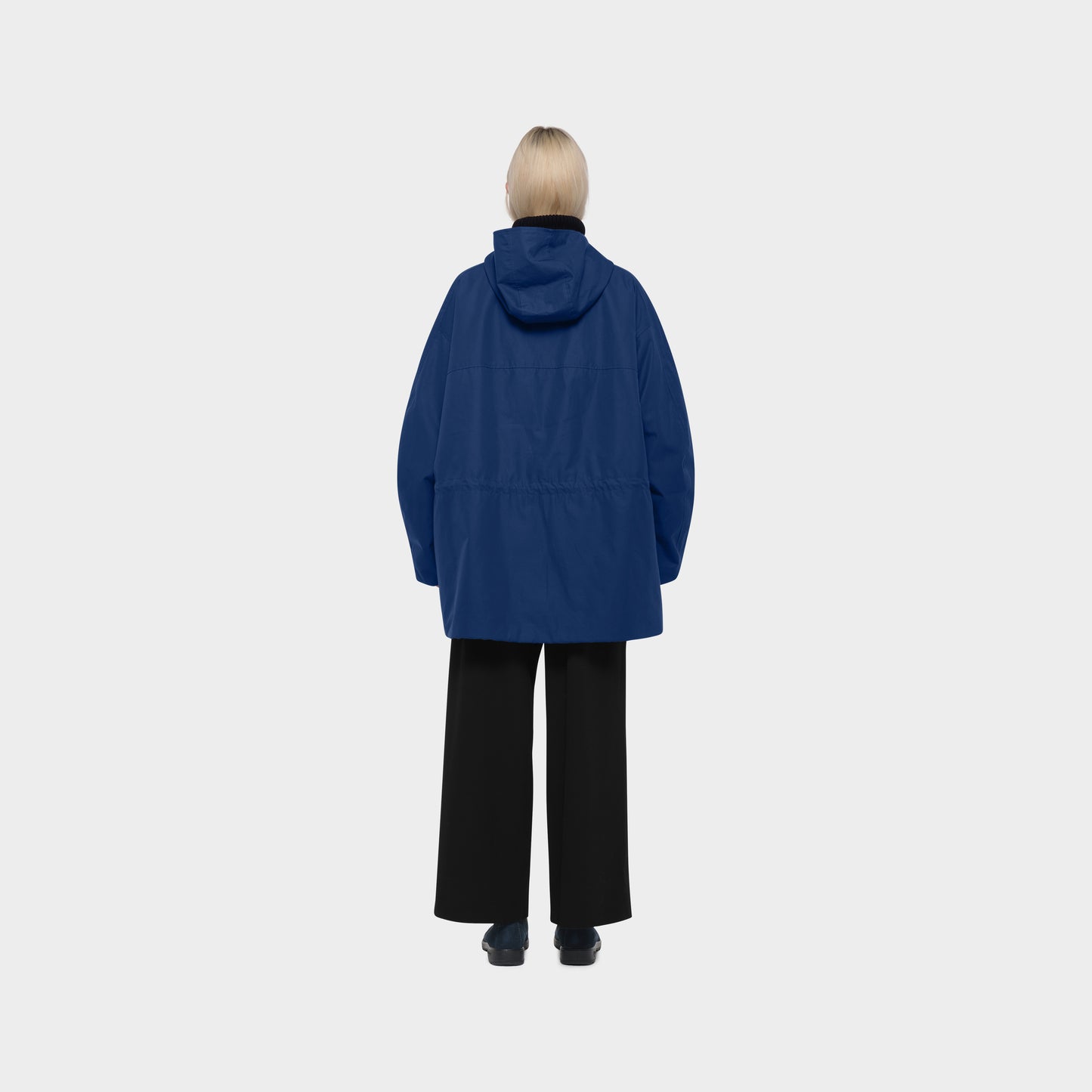 OMEN Jacke Megumi Eta Proof Steppfutter am model