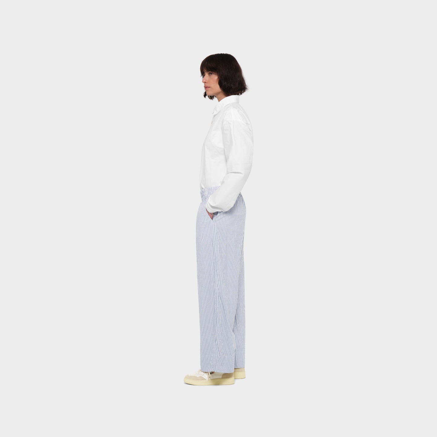 OMEN Hose Helen Amadeus Barre am model