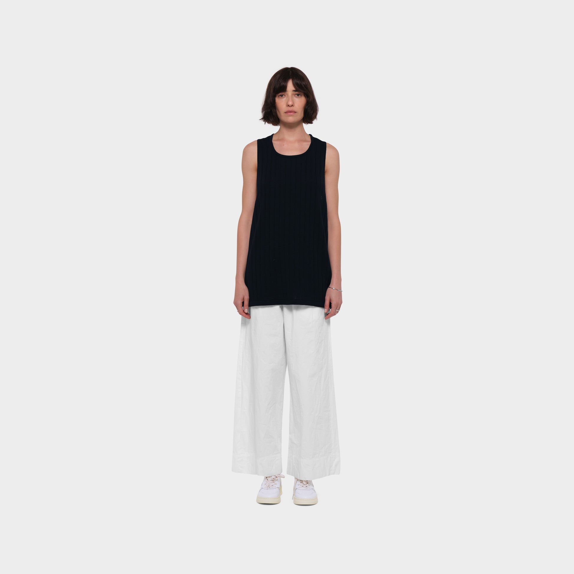 OMEN Pullunder Tank Top Flottrippe am model