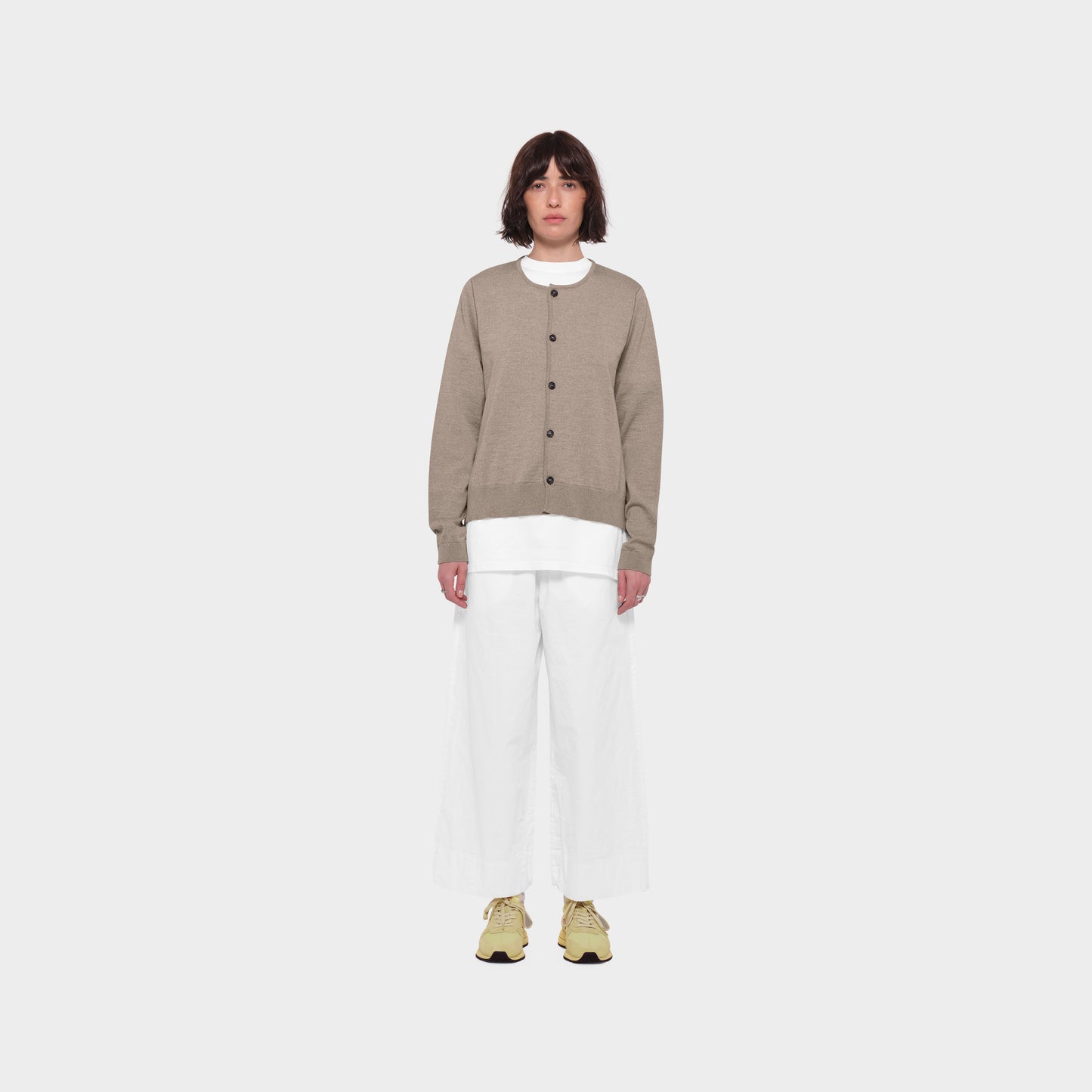 OMEN Strickjacke Pilz RL am model