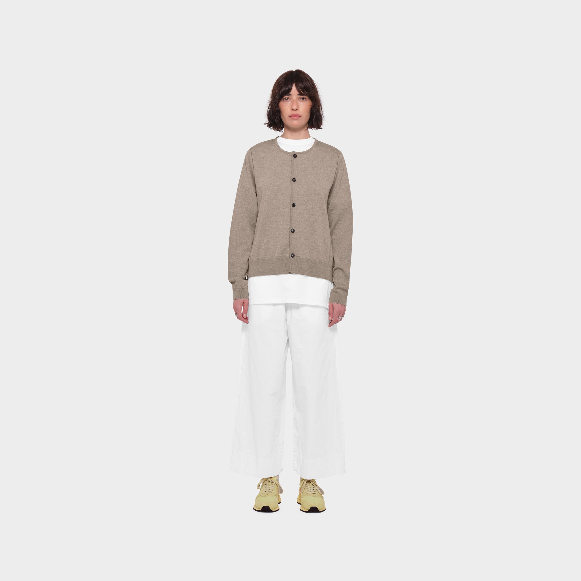 OMEN Strickjacke Pilz RL am model