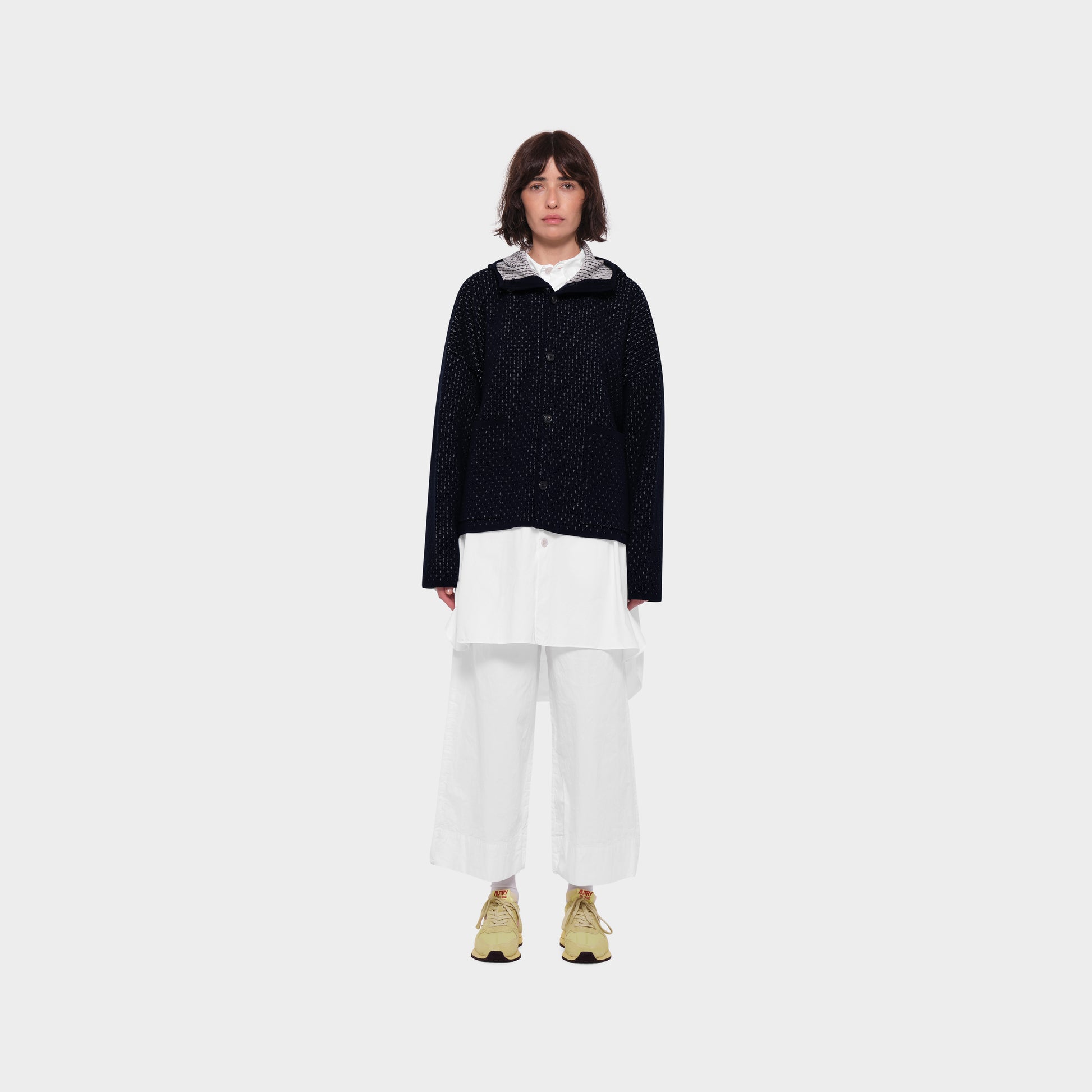 OMEN Strickjacke Tömmchen Kapuze Hawk am model