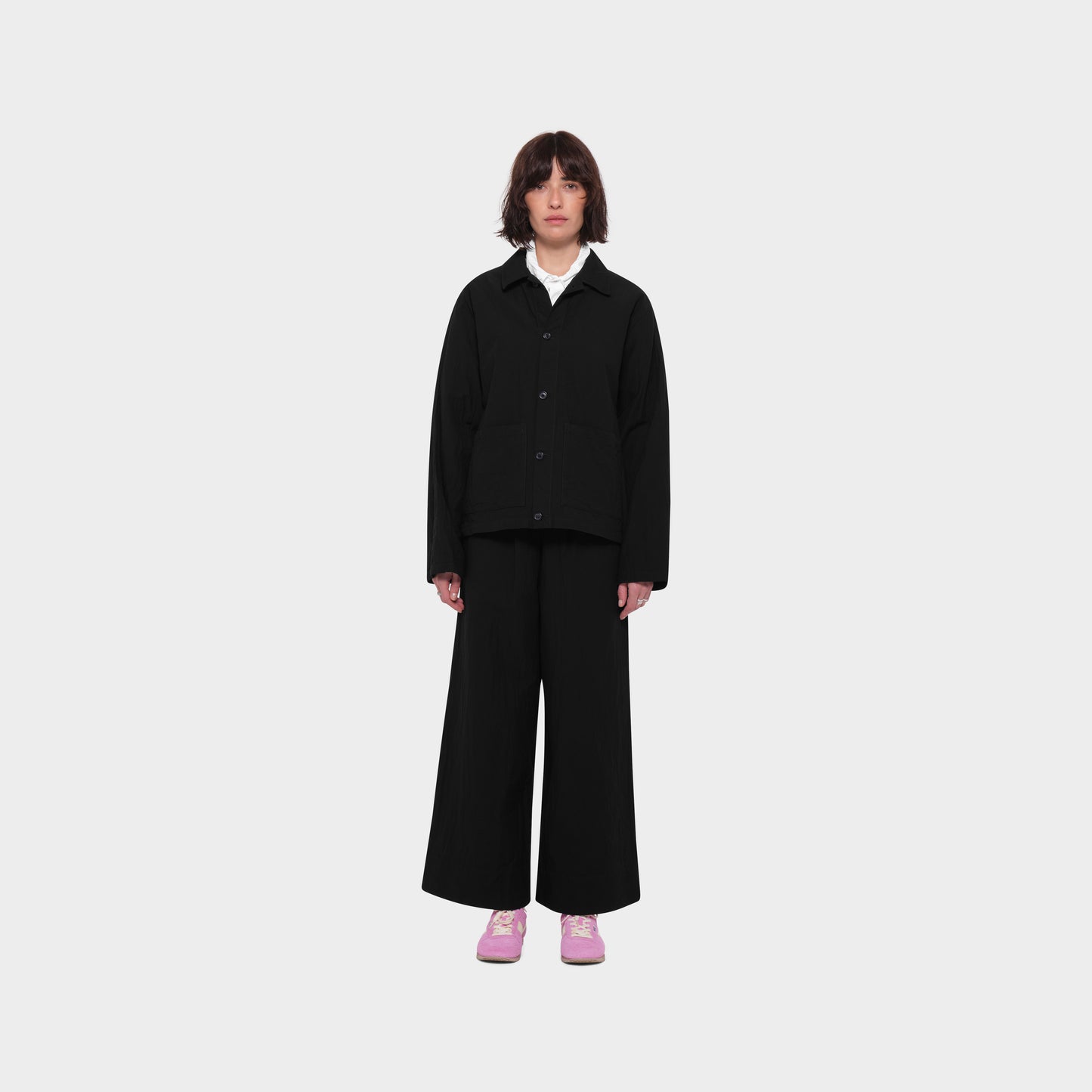 OMEN Sakko Kaja Claque am model