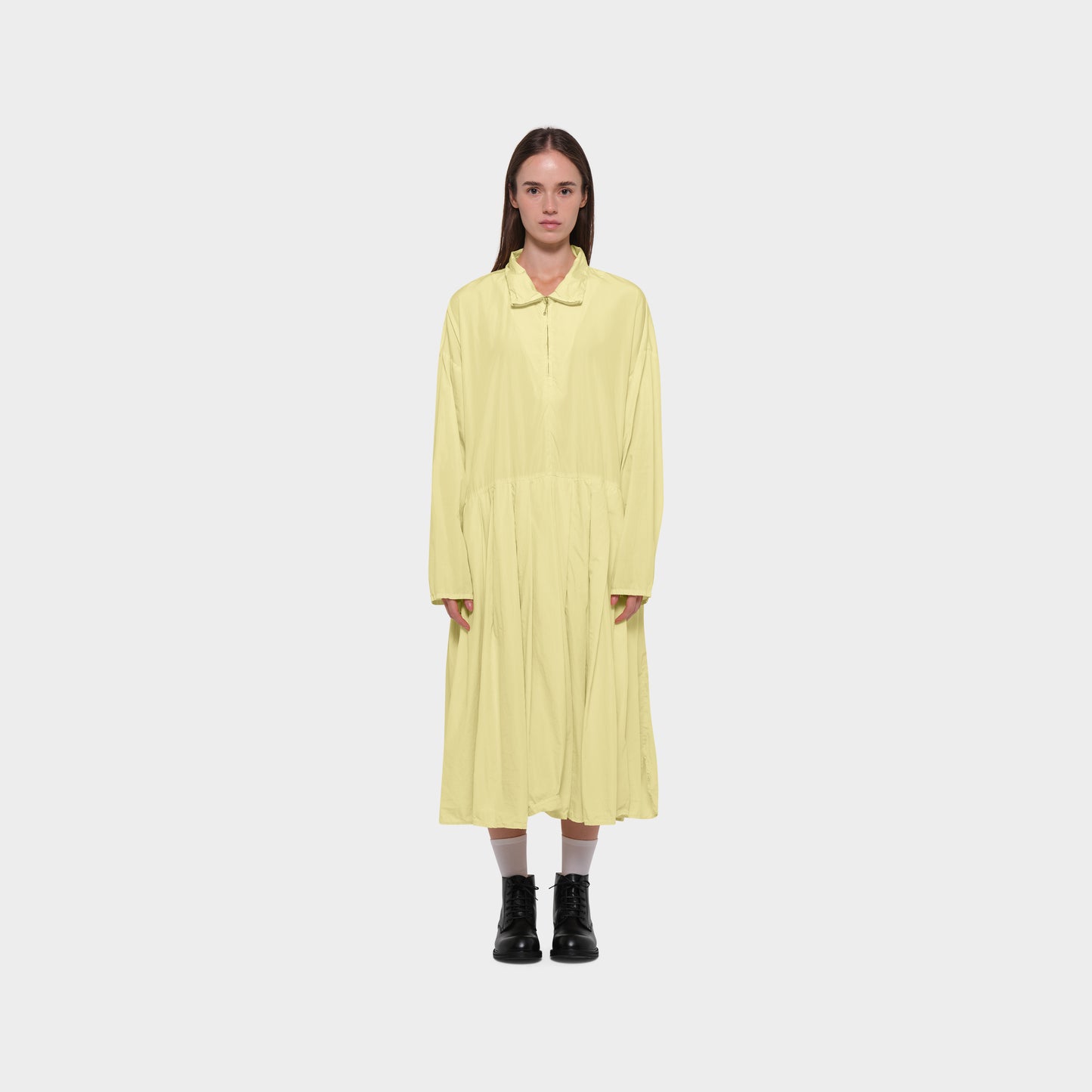 OMEN Kleid Königspudel Super Piu am model
