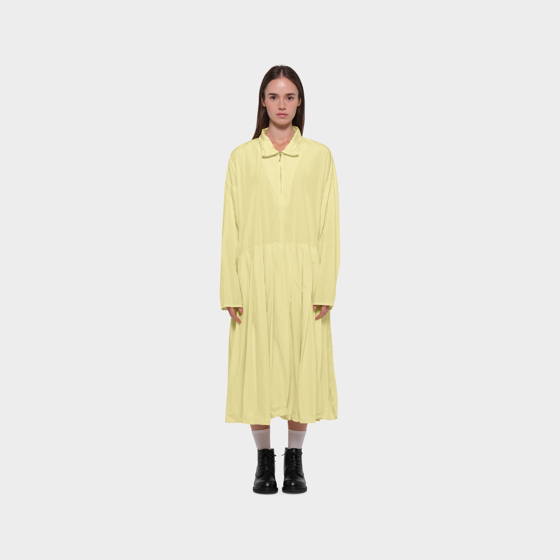 OMEN Kleid Königspudel Super Piu am model