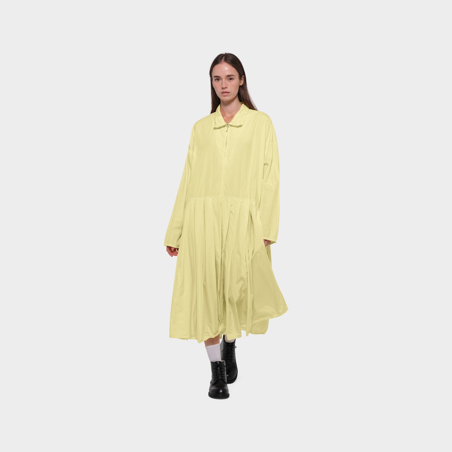 OMEN Kleid Königspudel Super Piu am model