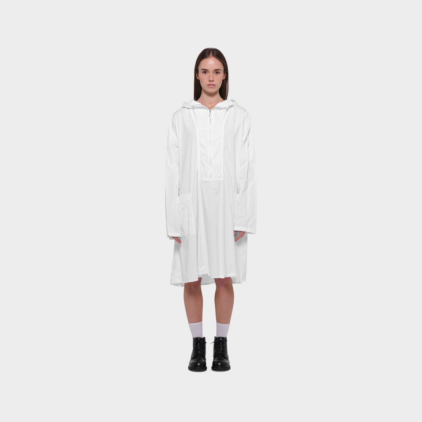 OMEN Kleid Drops Bombardiere am model