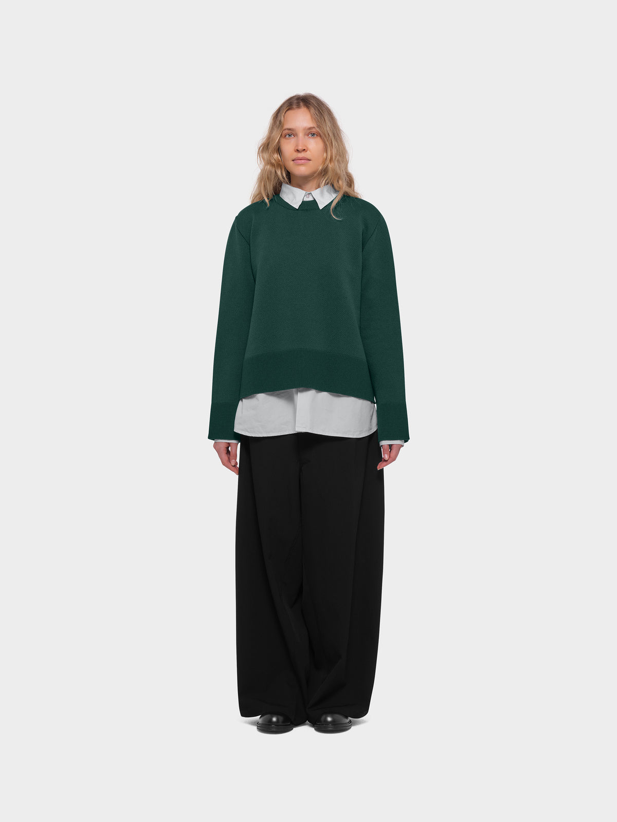 OMEN Pullover Schmetterling Seni am model