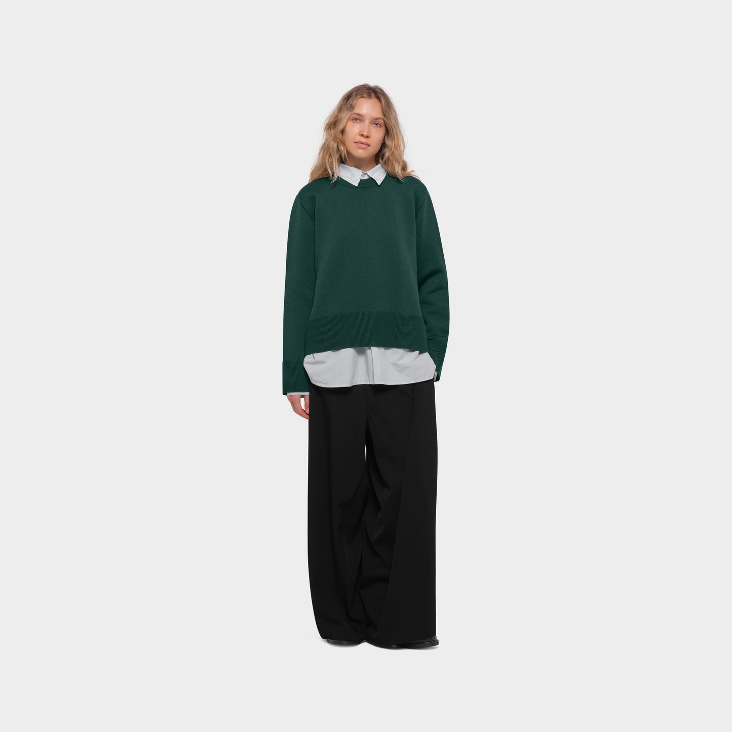 OMEN Pullover Schmetterling Seni am model