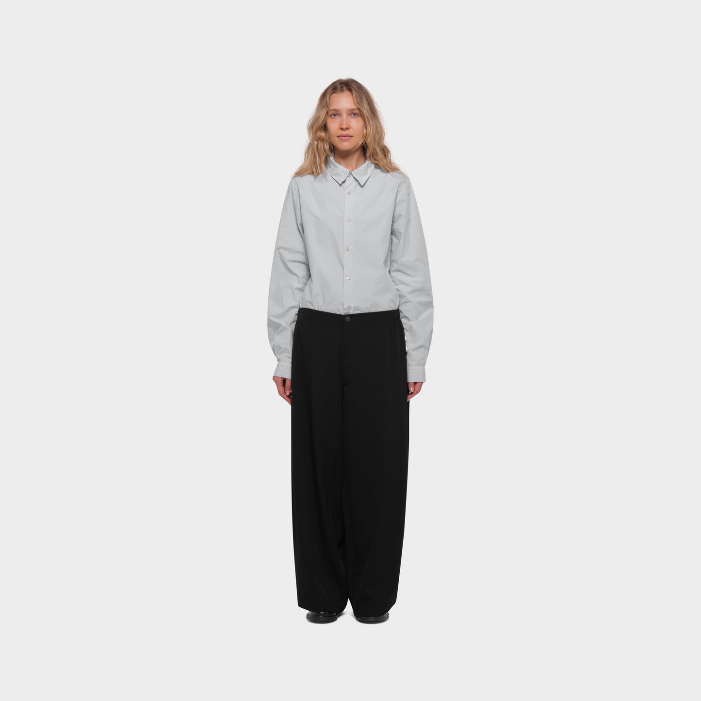 OMEN Hose Vita Olivi am model