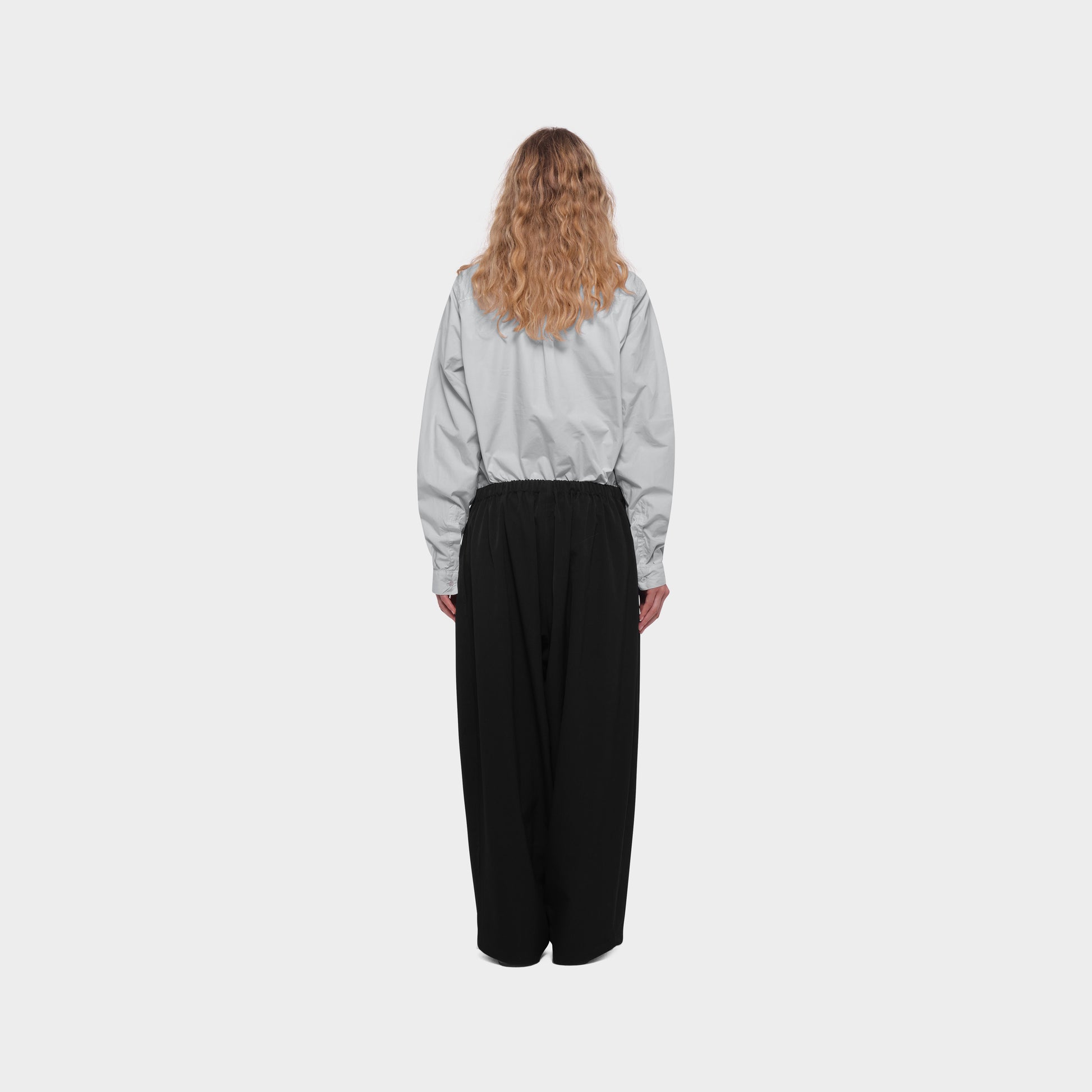OMEN Hose Vita Olivi am model
