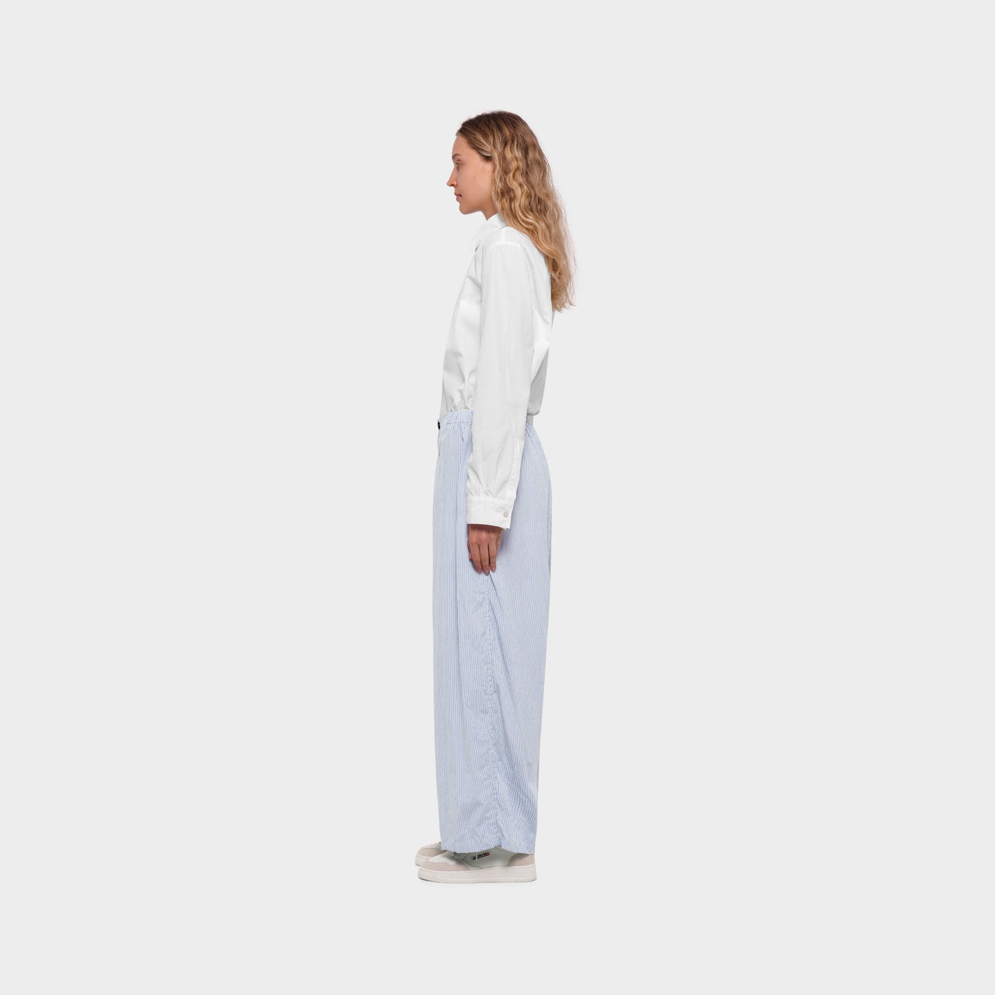 OMEN Hose Vita Regent am model