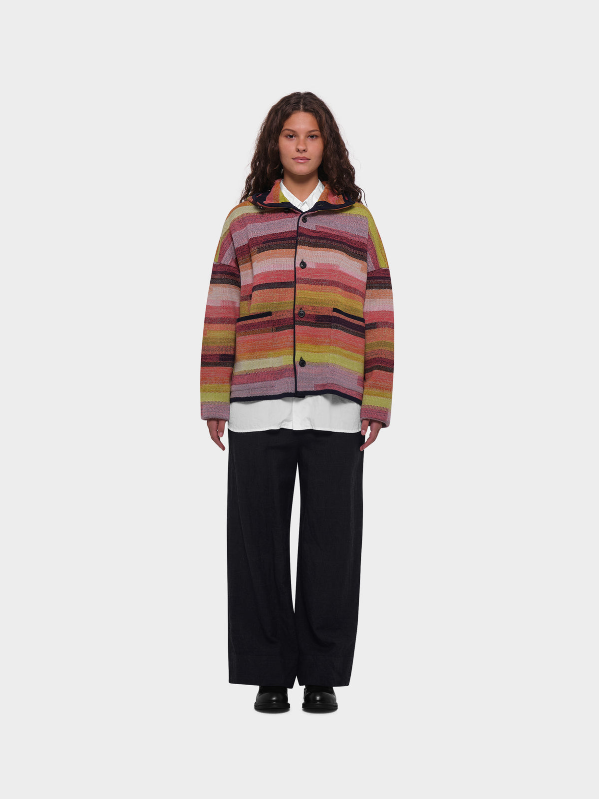 OMEN Strickjacke Tömmchen Kapuze Sao Paulo am model