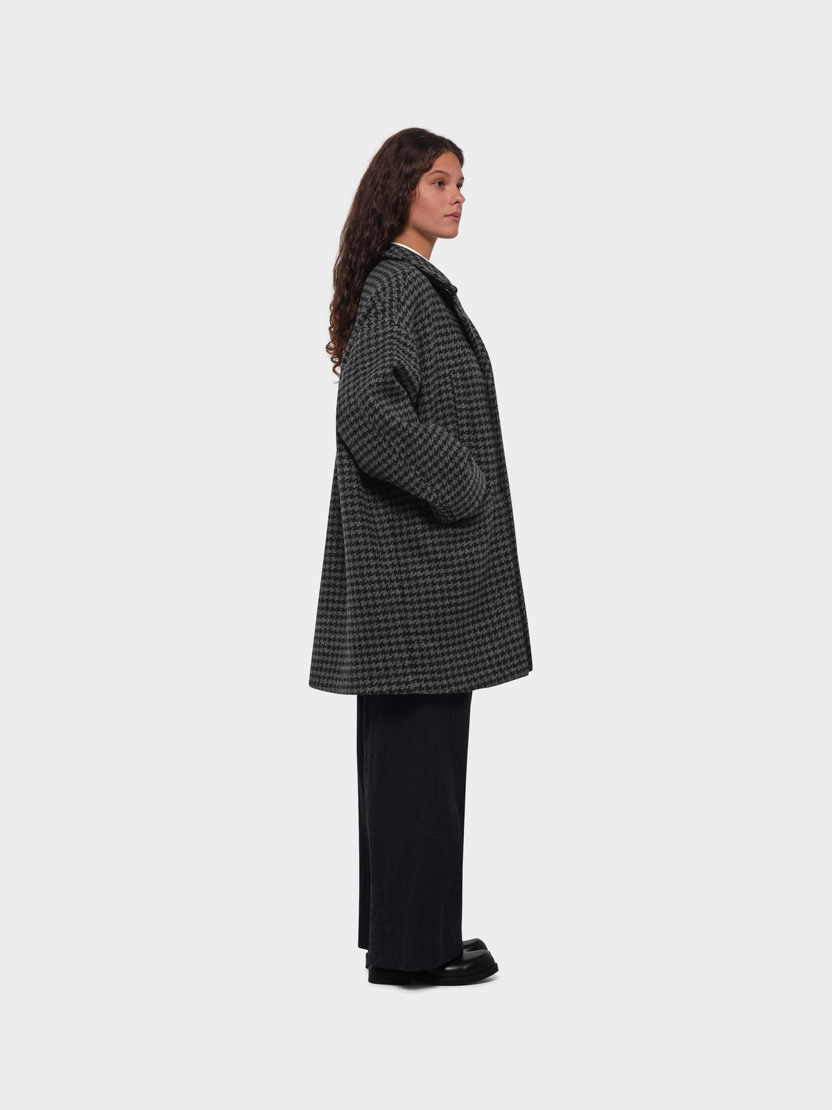 OMEN Mantel Sascha Ford am model