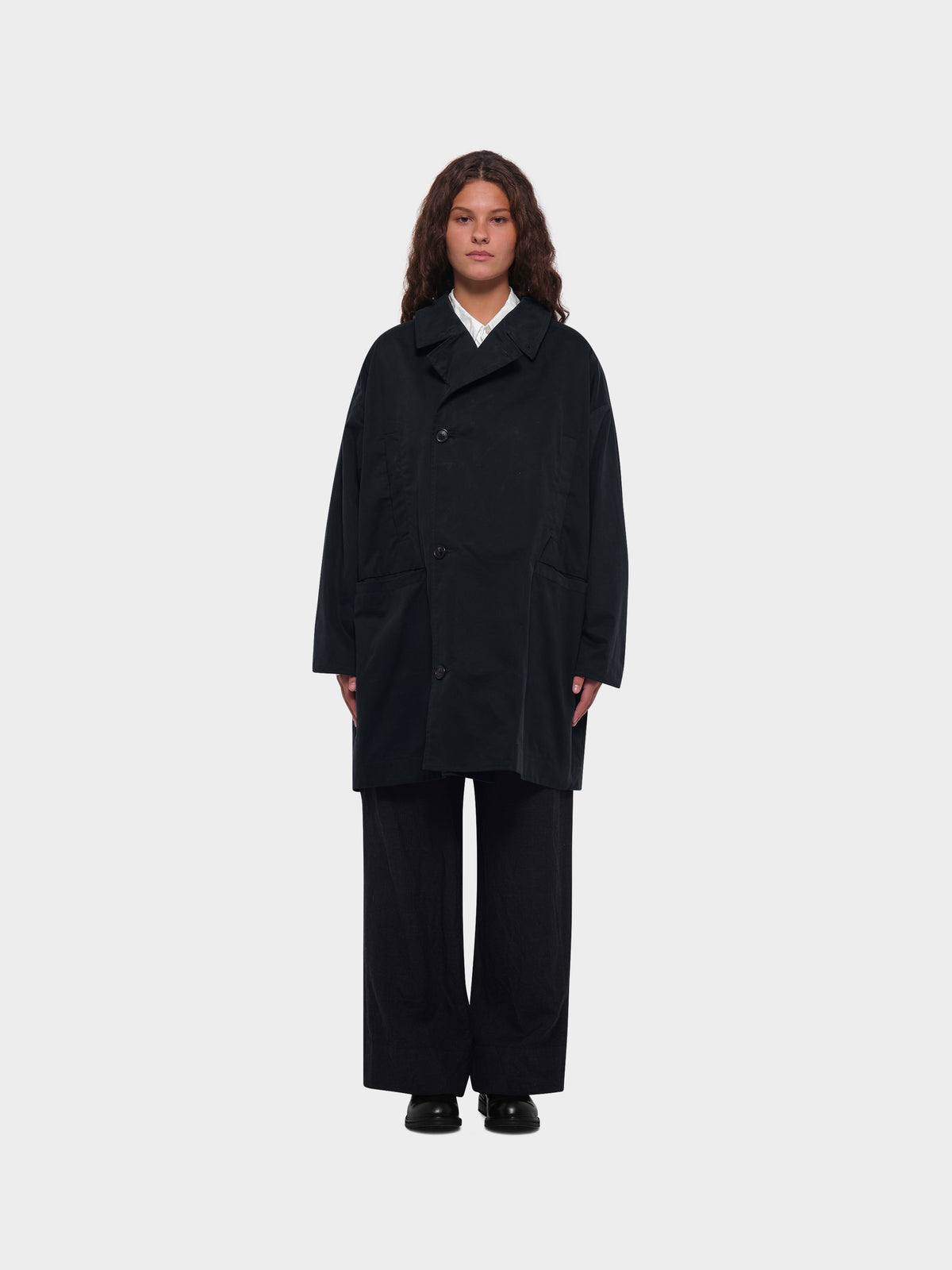 OMEN Mantel Sascha Damon am model