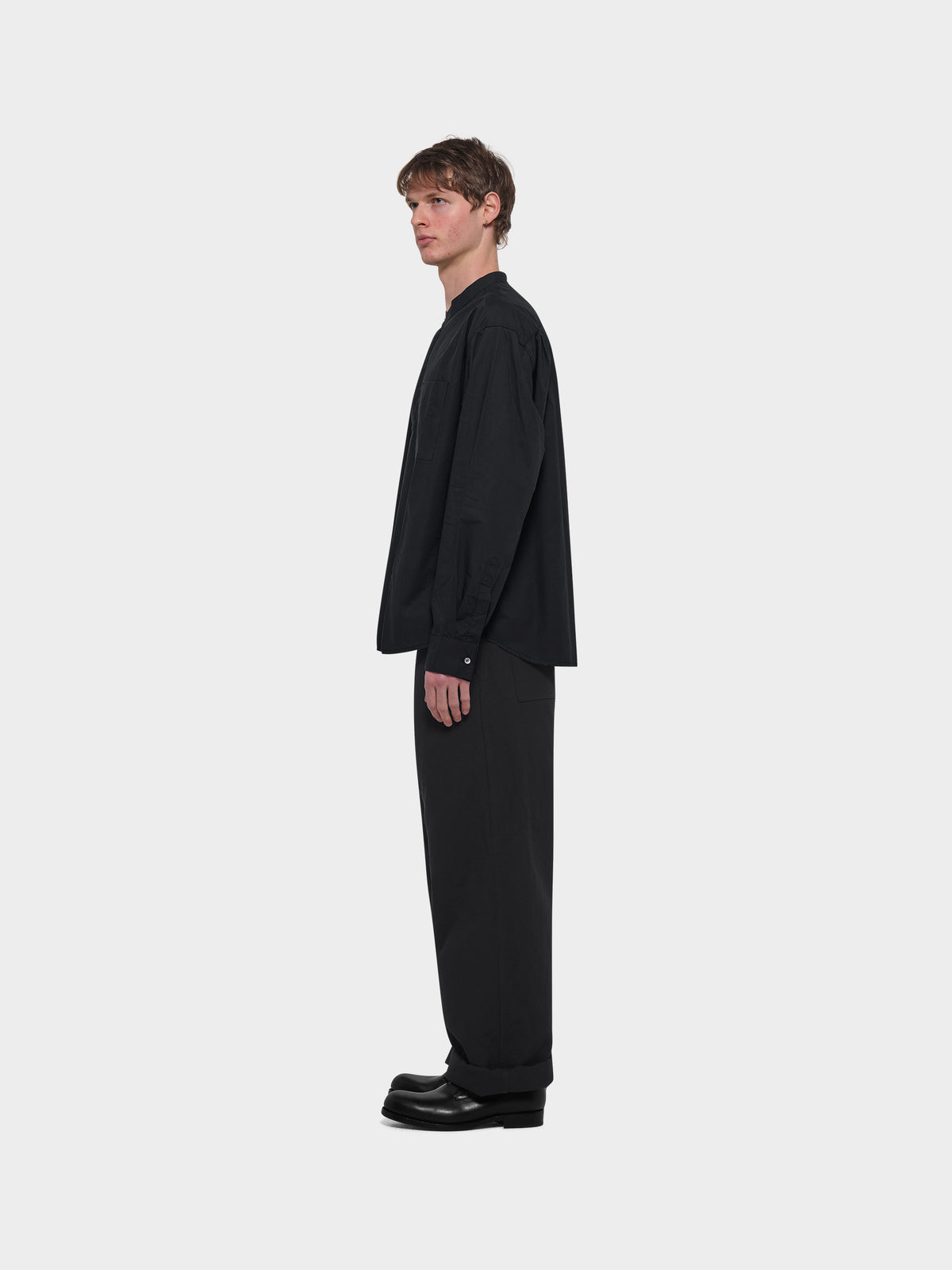 OMEN Hemd Mattheo Agnese am model