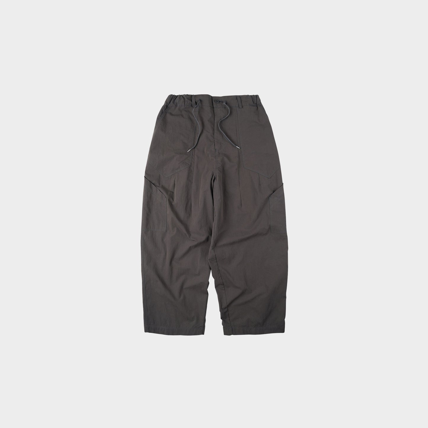Frizmworks Fold Fatigue Wide Pants in Farbe charcoal