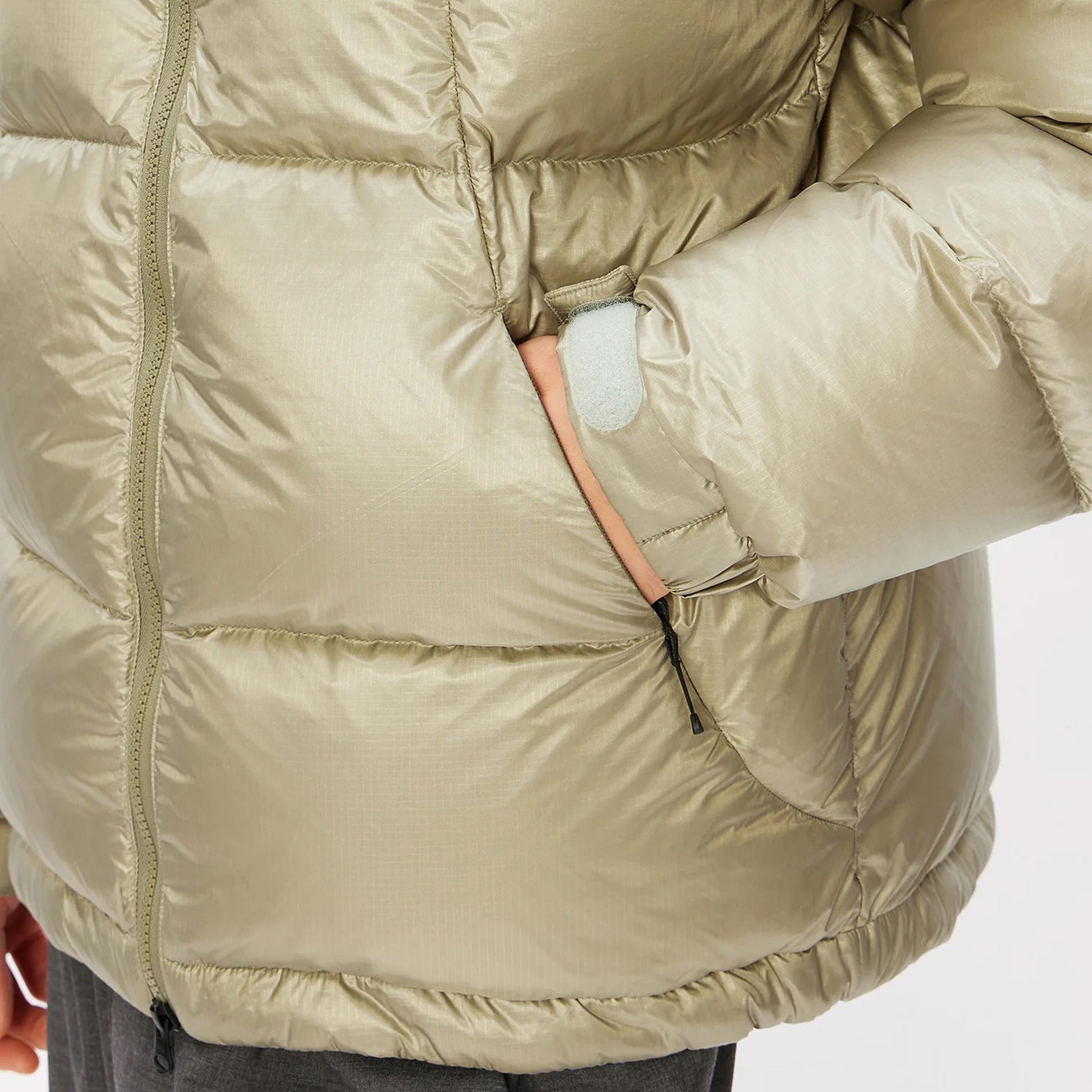 Goldwin Down Parka am model