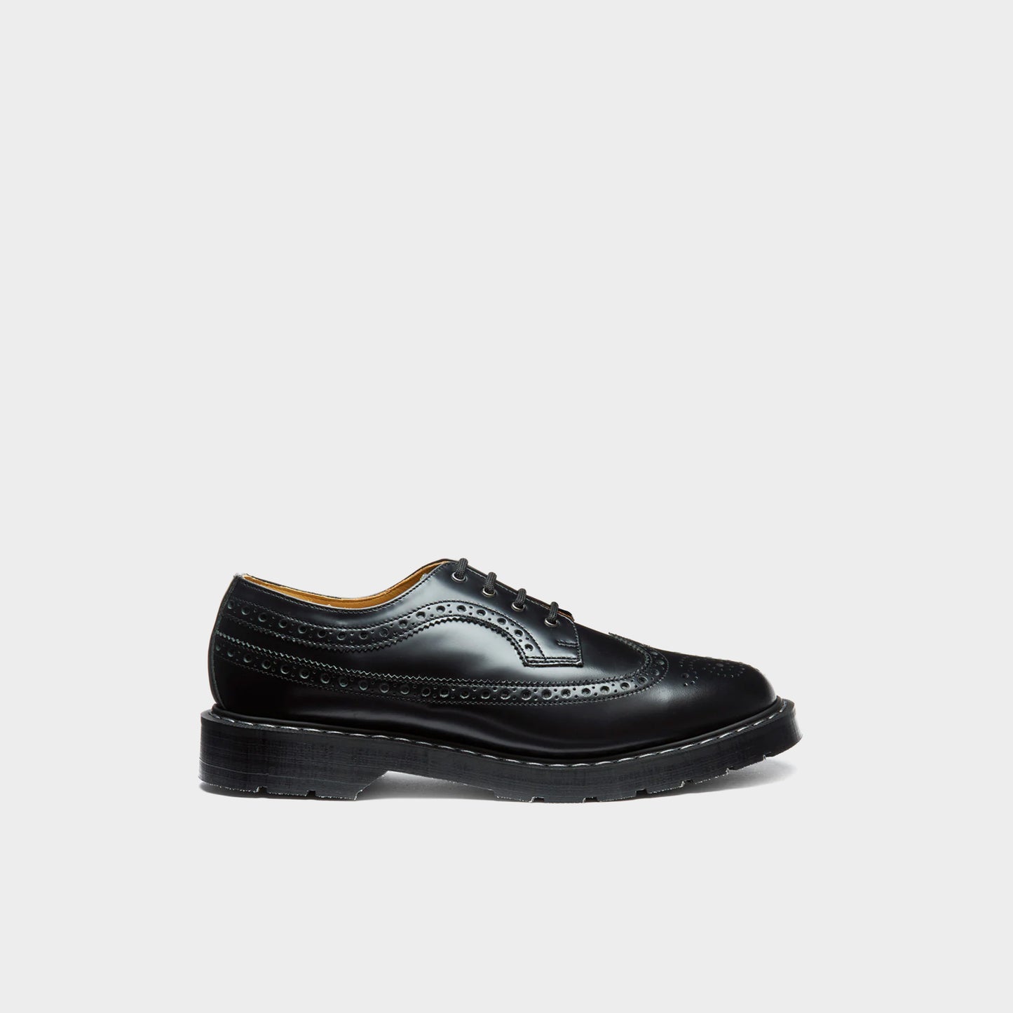 Solovair Hi-Shine 4 Eye American Derby Brogue Shoe in schwarz