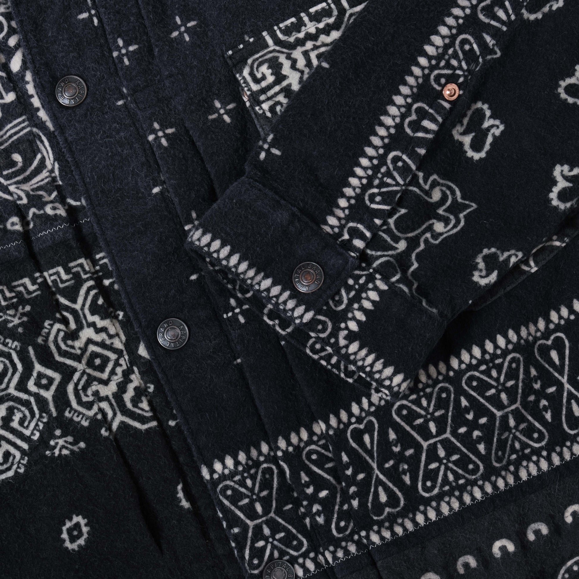 Kapital Flannel Reversible Bandana Print Jacket in Farbe black_khaki
