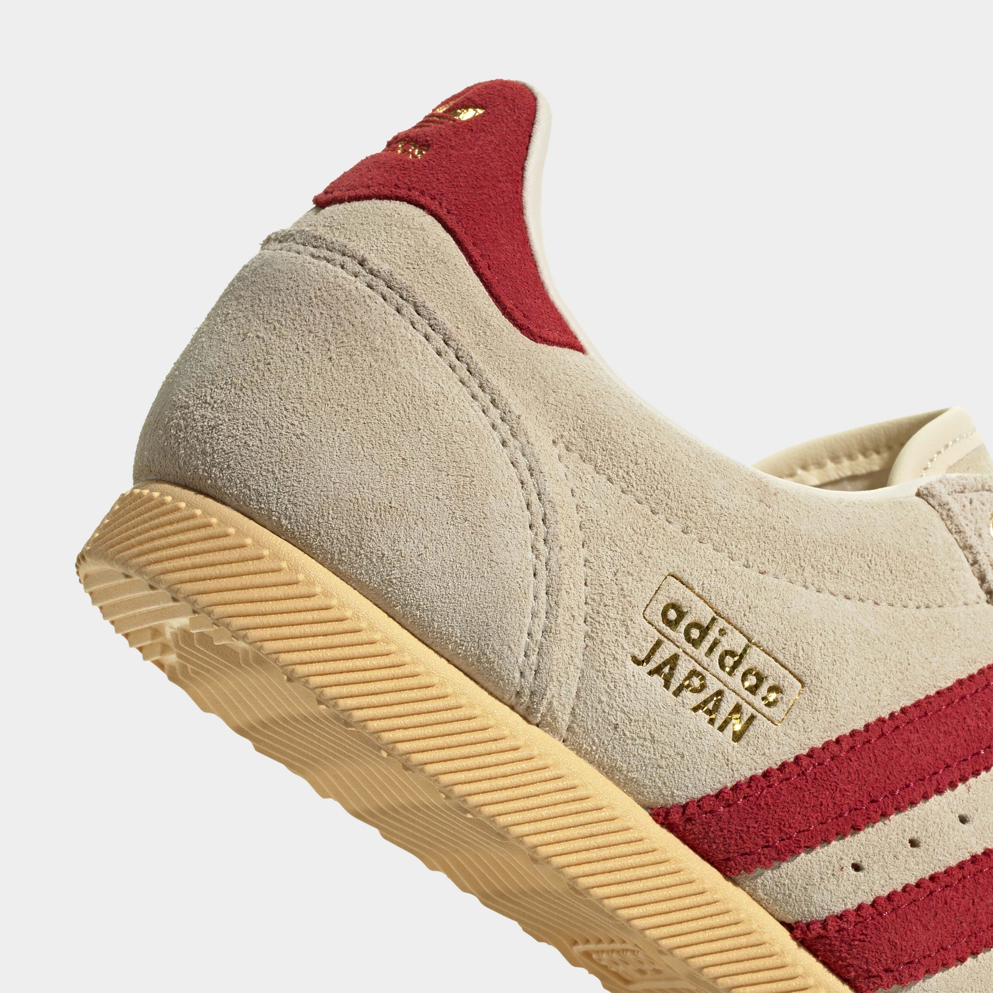 Adidas Japan W KJ2377 in Farbe warmvanilla_teamvictoryred