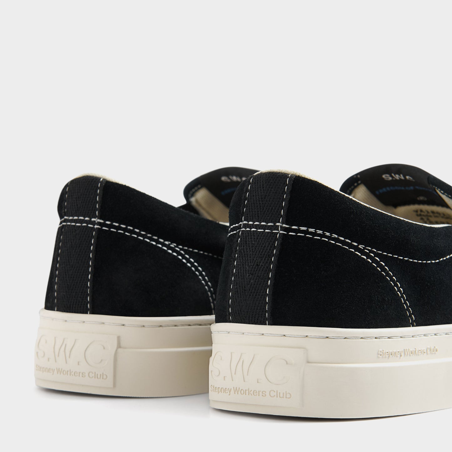S.W.C Lister Suede in Farbe black