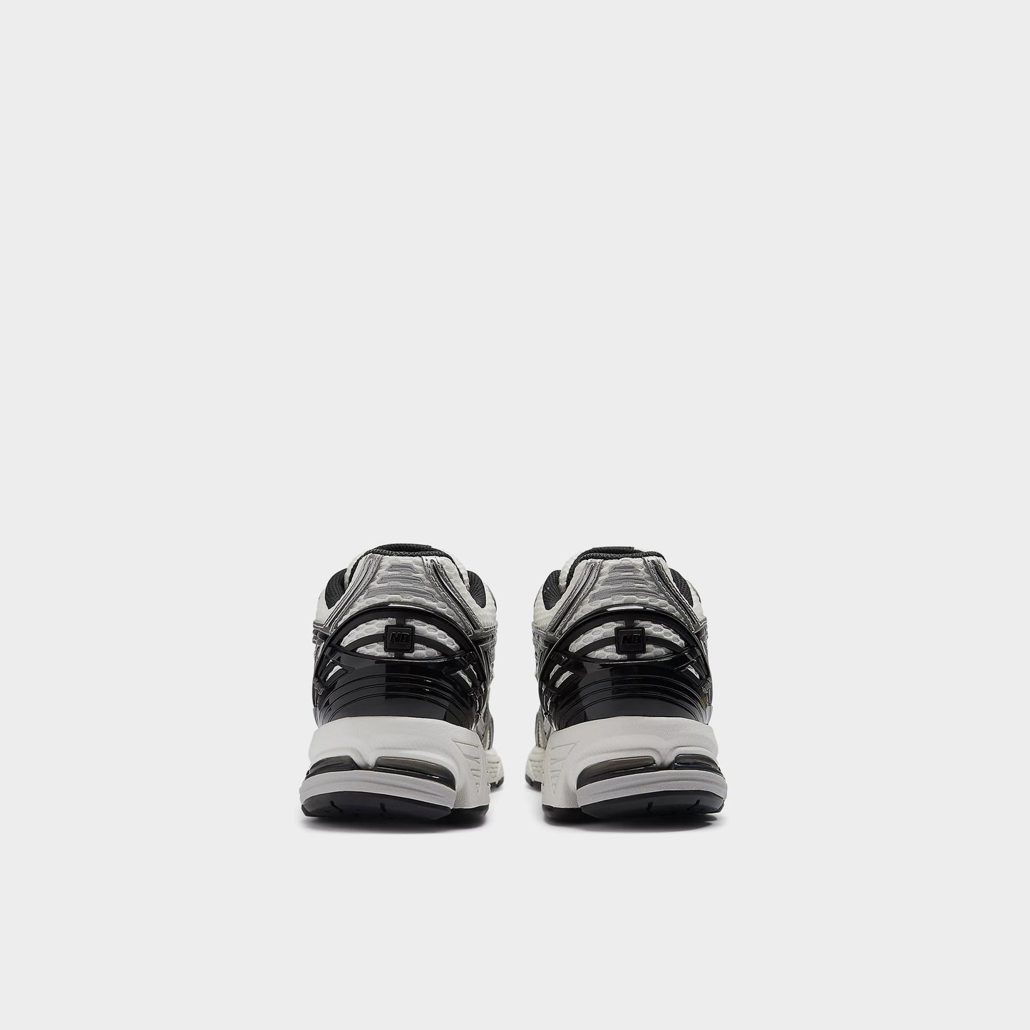 New Balance M1906 RER in Farbe silver_metallic_white_seasalt