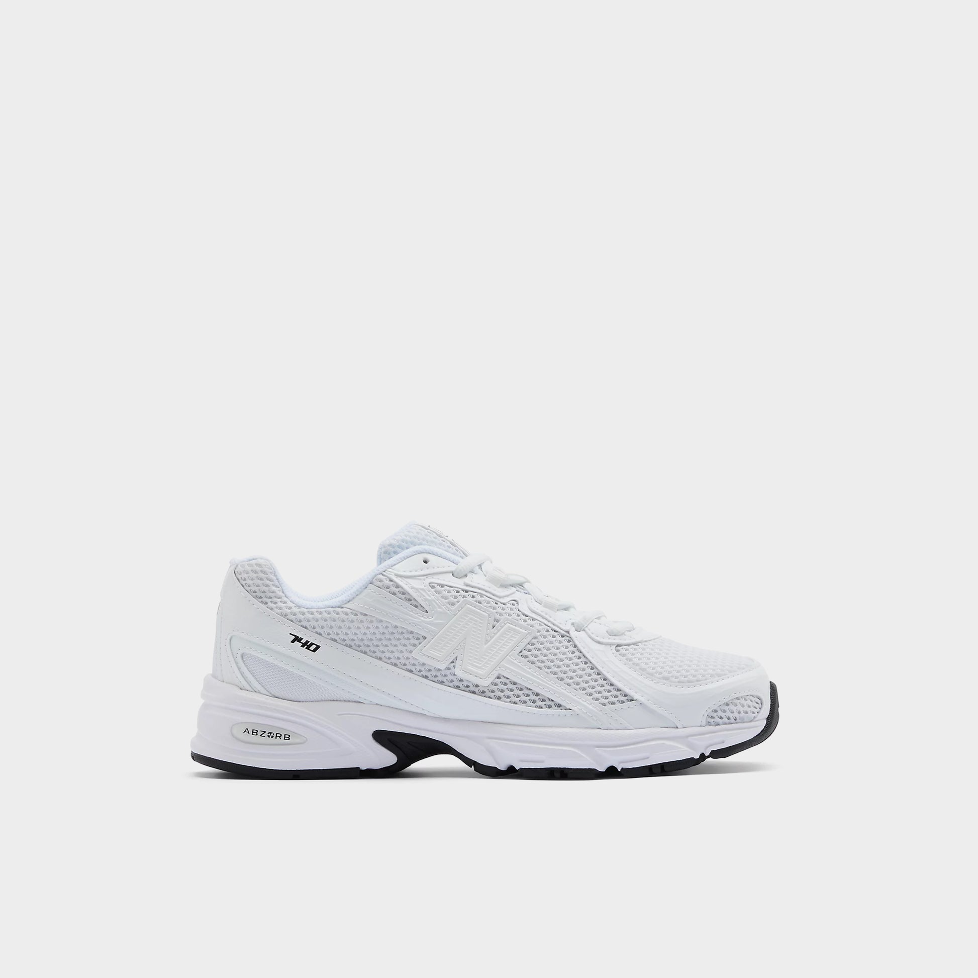 New Balance U740 WW2 in Farbe white