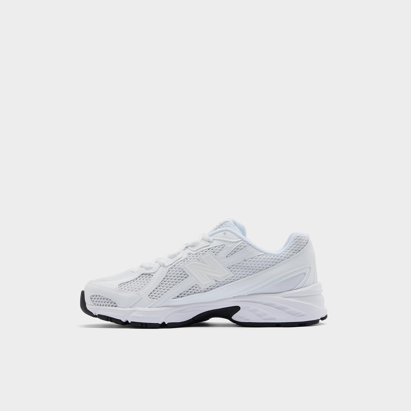 New Balance U740 WW2 in Farbe white