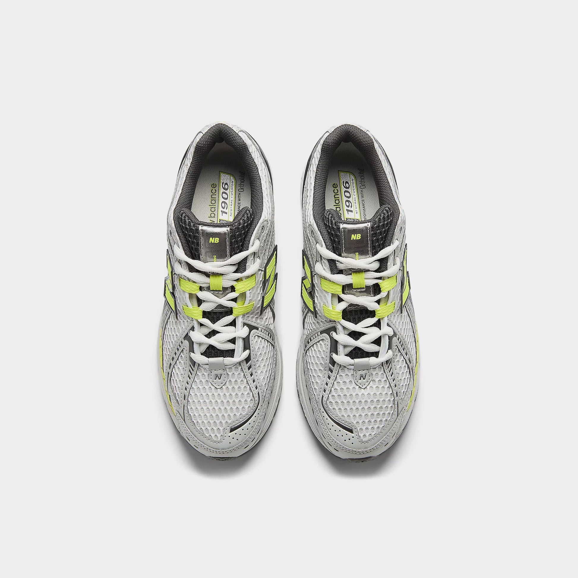 New Balance U1906R 52H in Farbe light_silver_metallic_alkaline_green