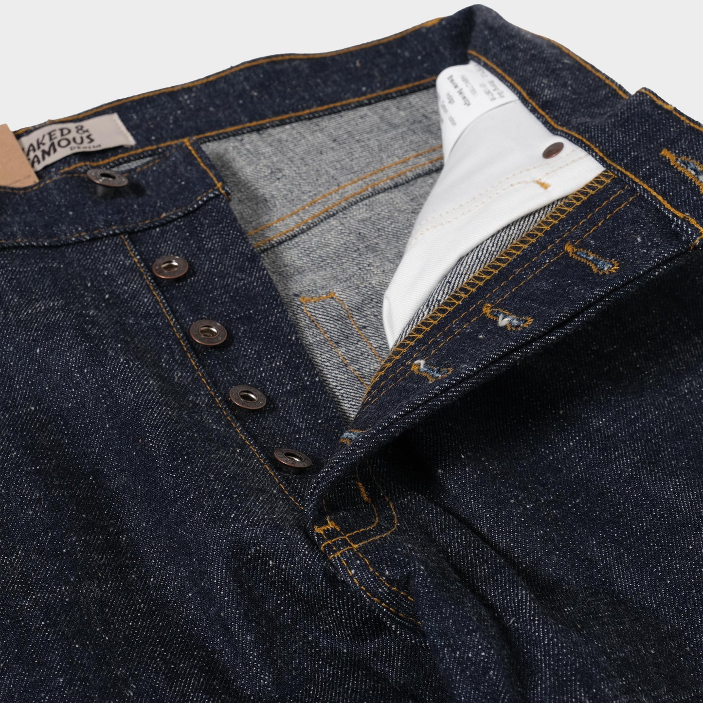 Naked & Famous Strong Guy - Brawler Selvedge in Farbe indigo