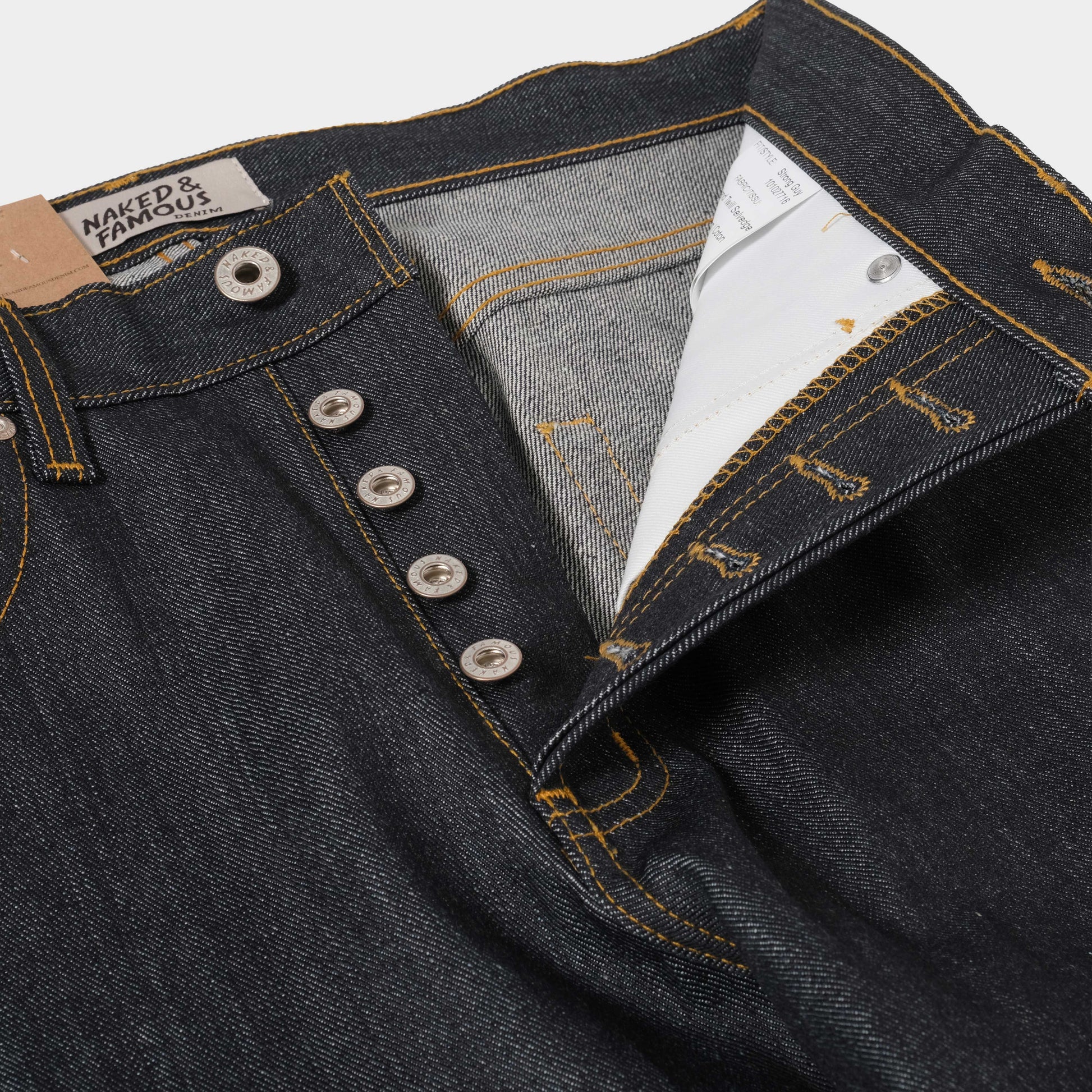 Naked and Famous Strong Guy - Left Hand Twill Selvedge in Farbe indigo