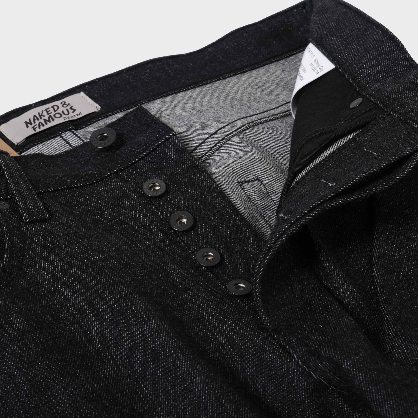 Naked&Famous Strong Guy - Yatagarasu Selvedge in Farbe black