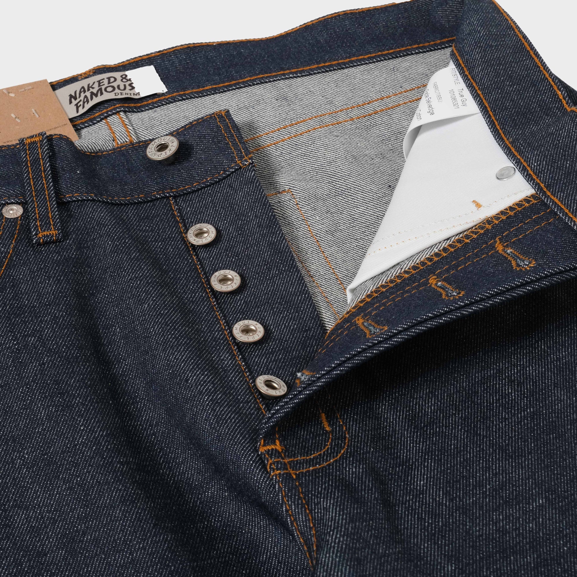 Naked and Famous True Guy - Dirty Fade Selvedge in Farbe indigo