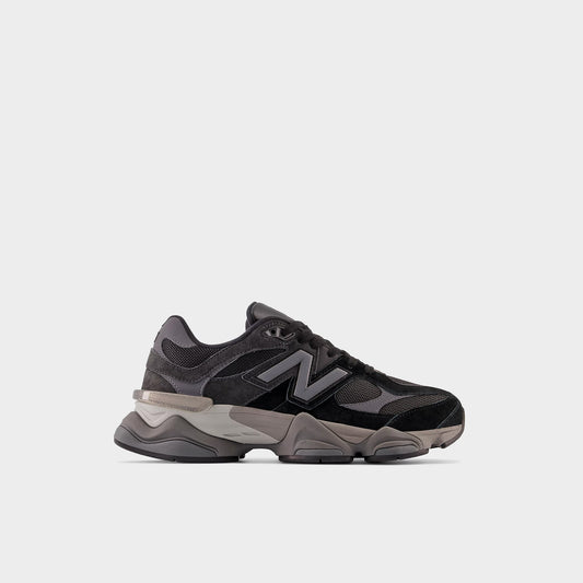 New Balance 9060 BLK in Farbe black